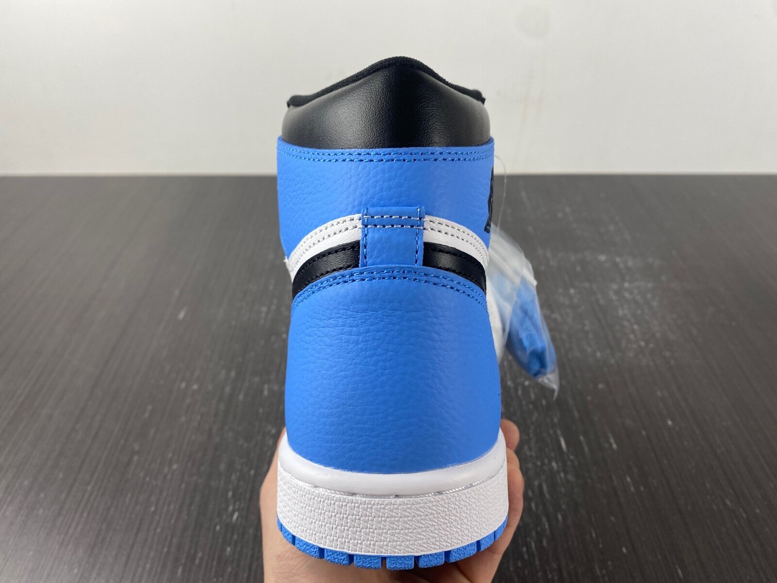 AJ1 Retro High OG 'UNC Toe' - Image 9
