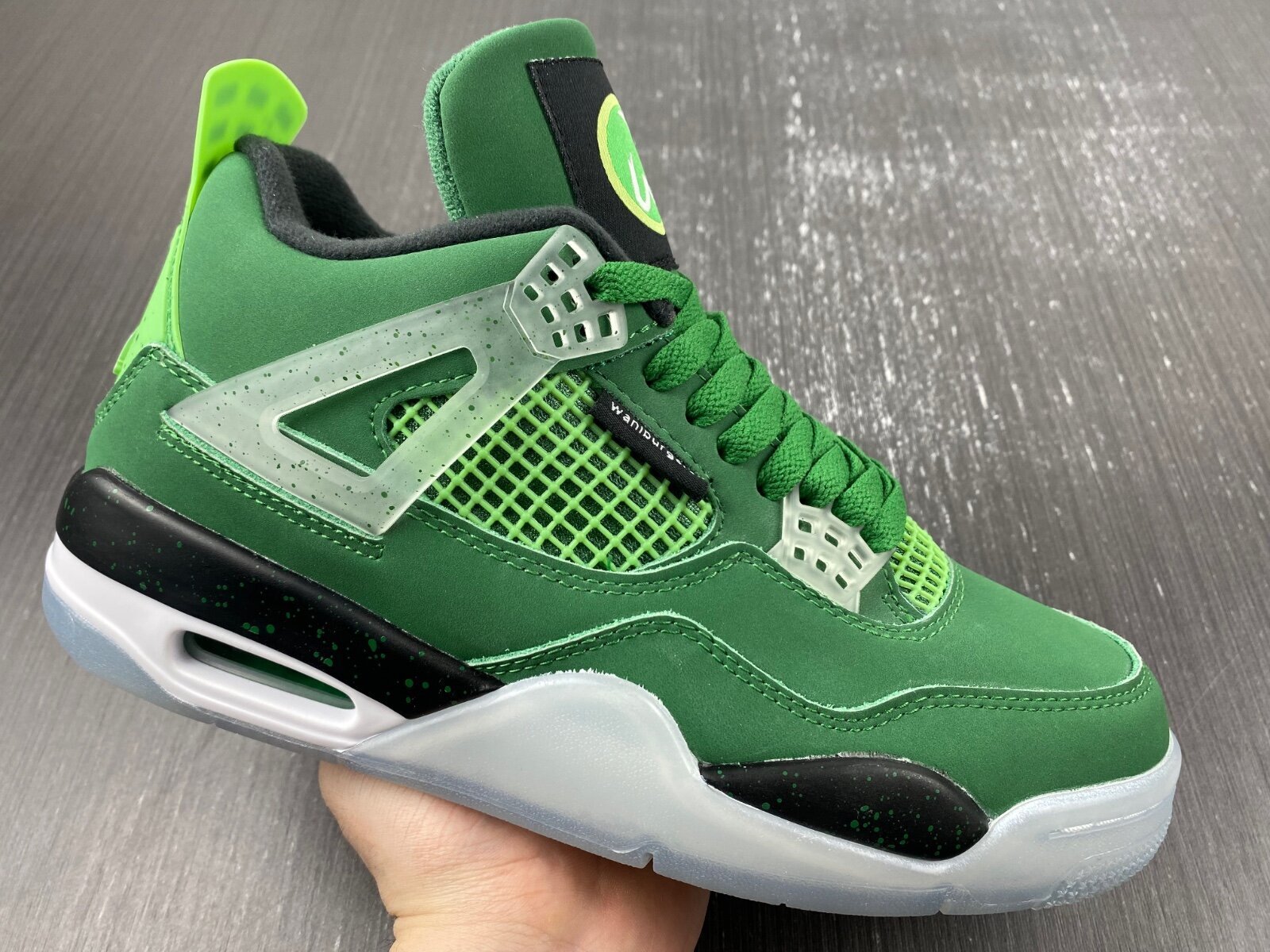 AJ4 Retro Wahlburgers - Image 11