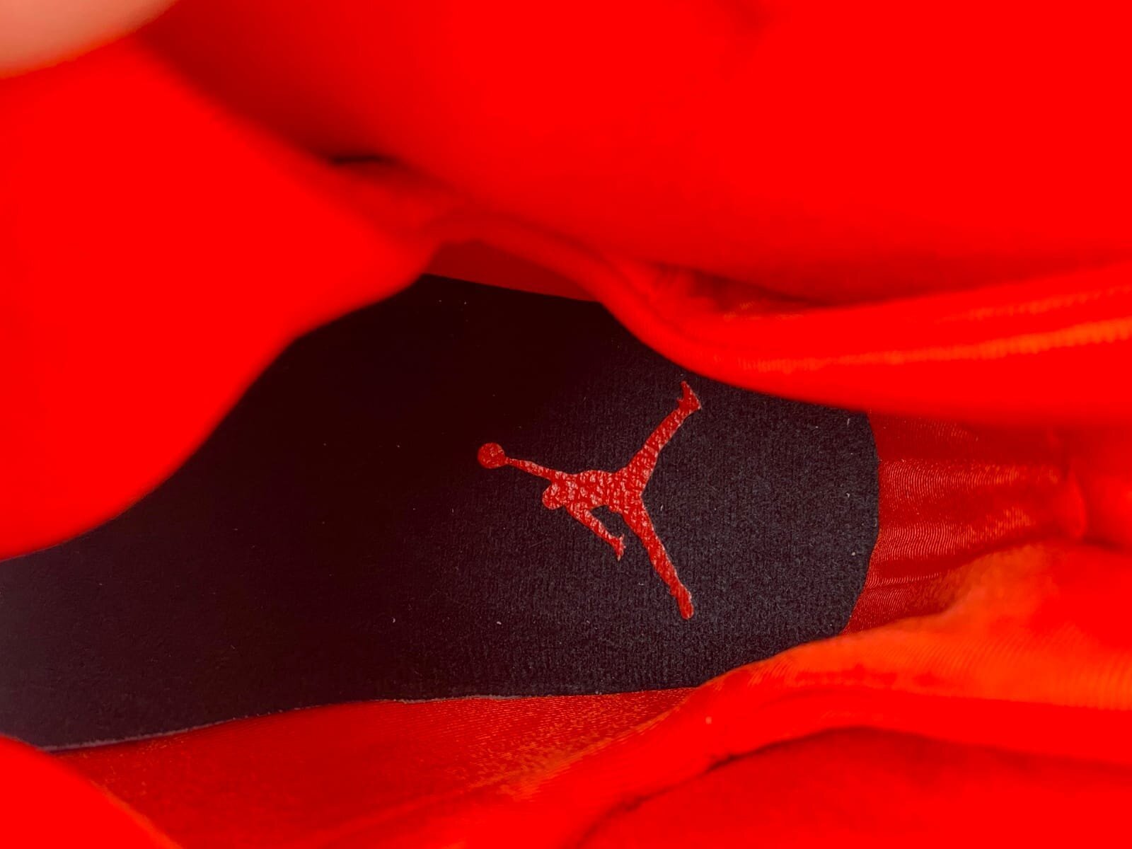 AJ9 Retro Chile Red - Image 7
