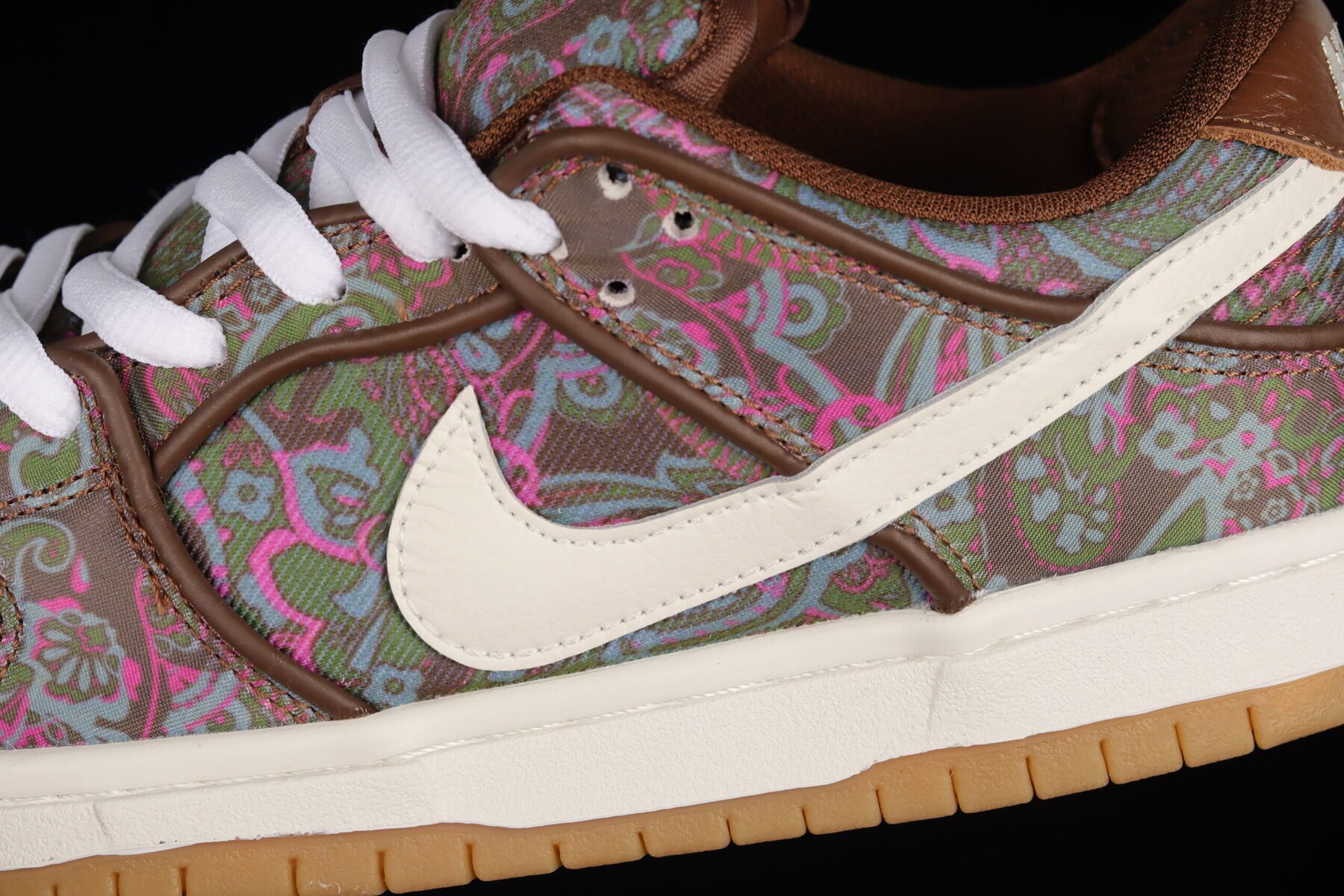 SB Dunk Low Pro Paisley Brown - Image 6