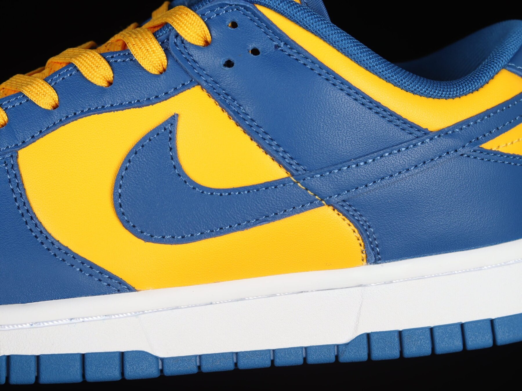 Dunk Low UCLA - Image 4