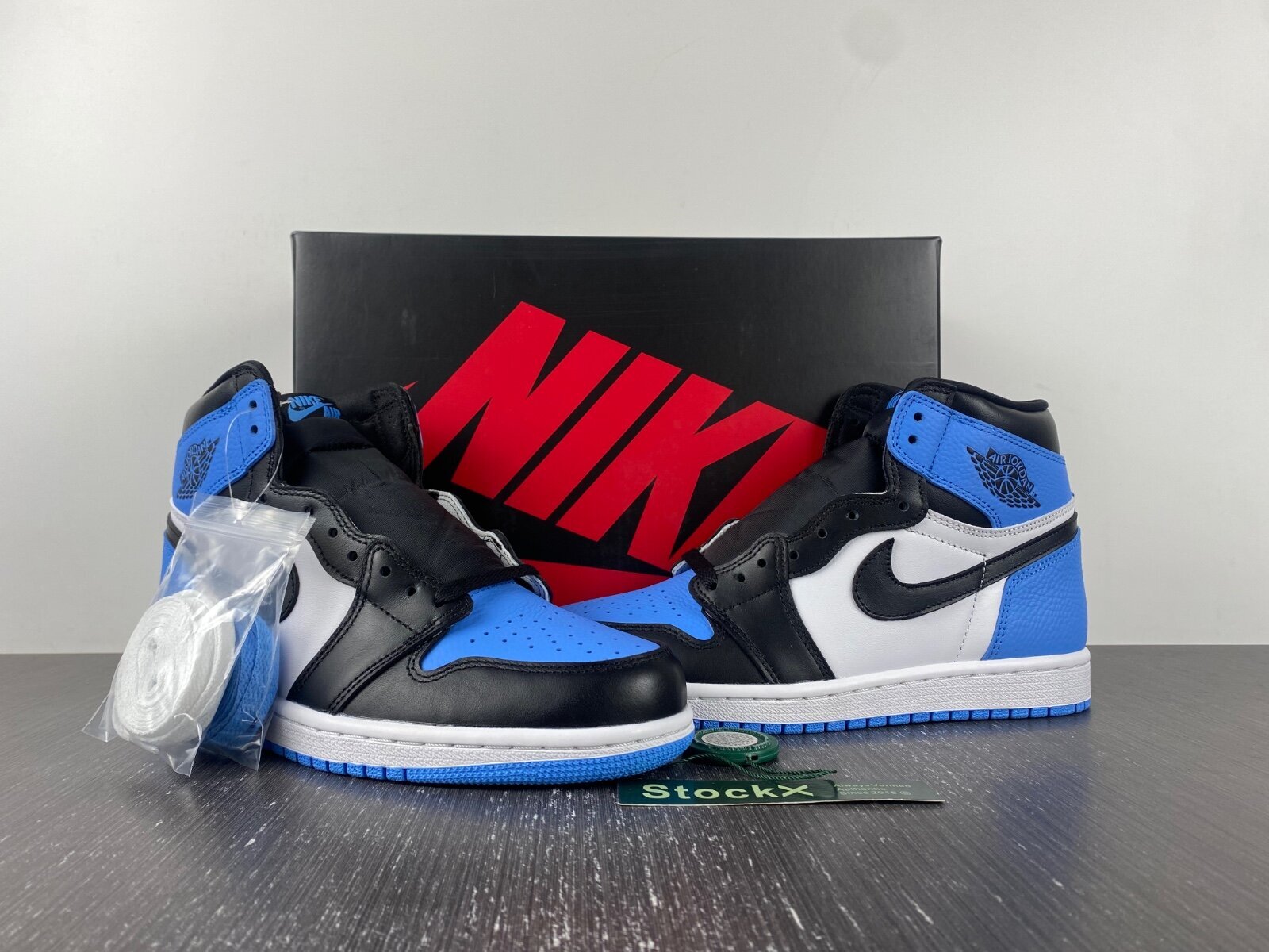 AJ1 Retro High OG 'UNC Toe' - Image 5