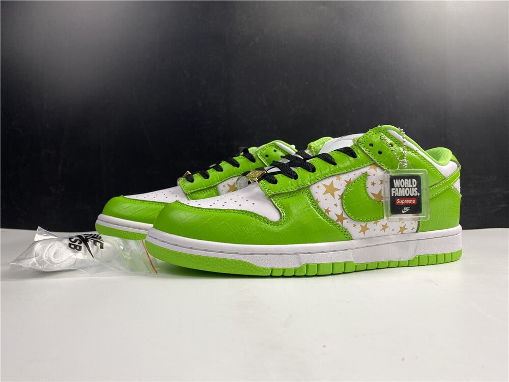 Supreme x SB Dunk Low Mean Green - Image 9