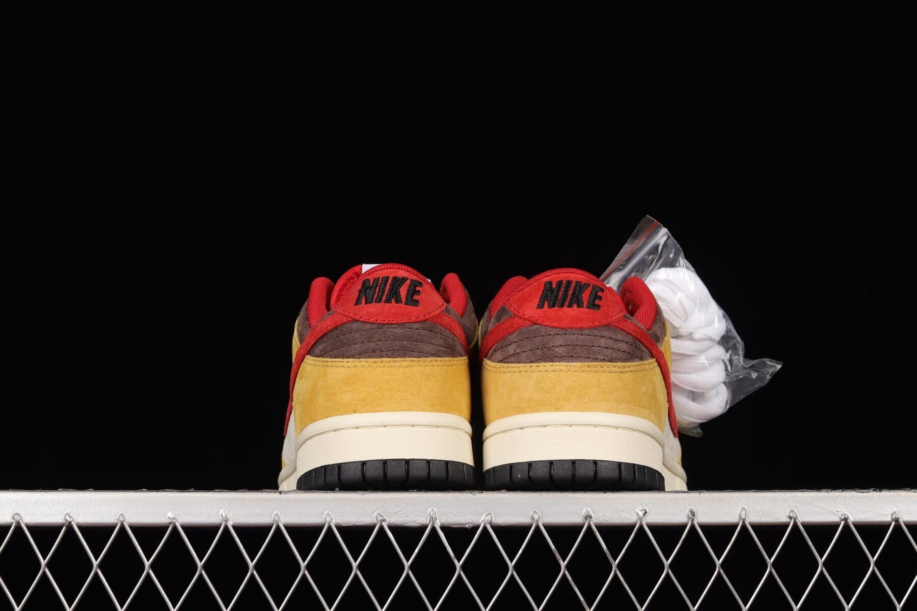 Otomo Katsuhiro x SB Dunk Low Steamboy OST Gold Red Brown - Image 8