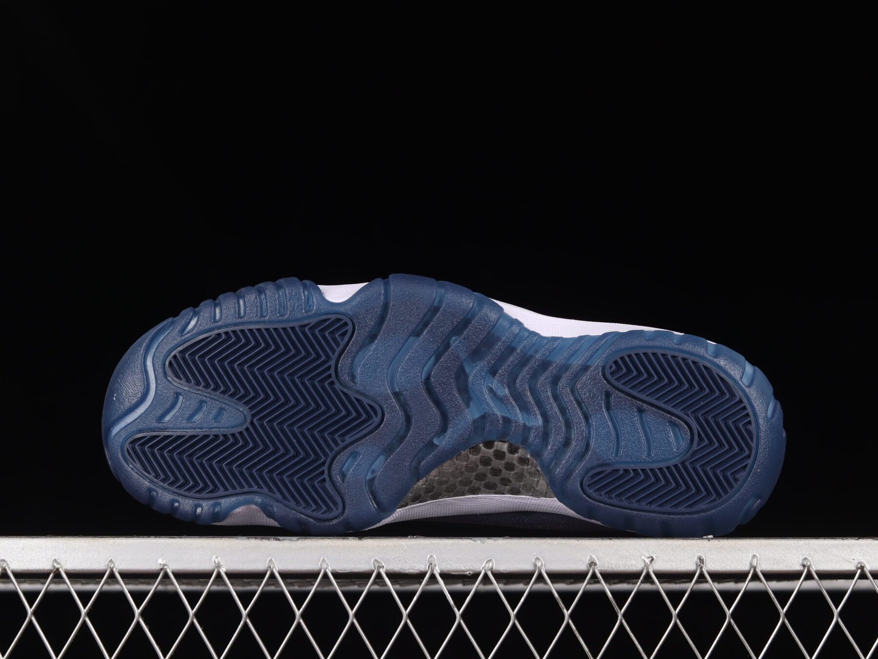 Women's AJ11 Midnight Navy - Image 10