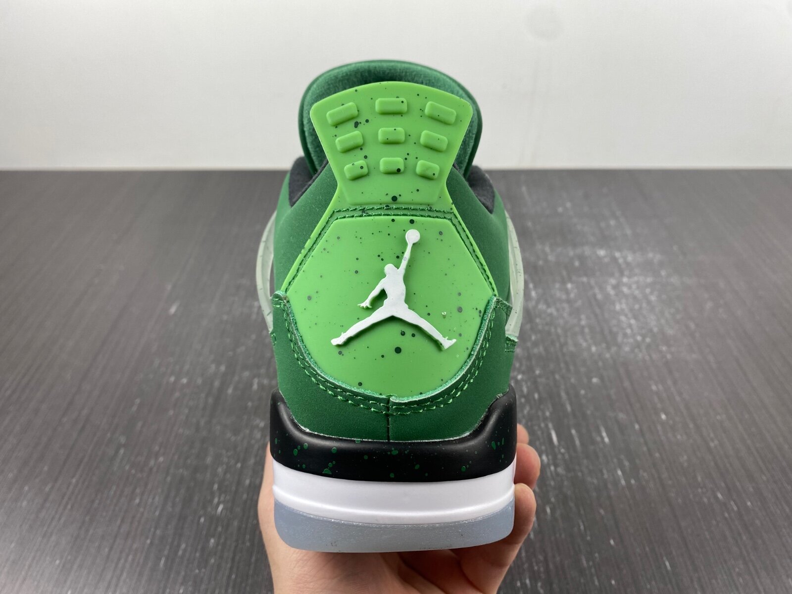 AJ4 Retro Wahlburgers - Image 6