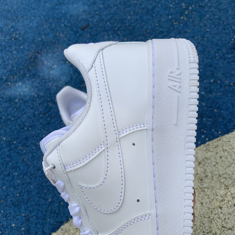 Air Force 1 Low White '07 - Image 4