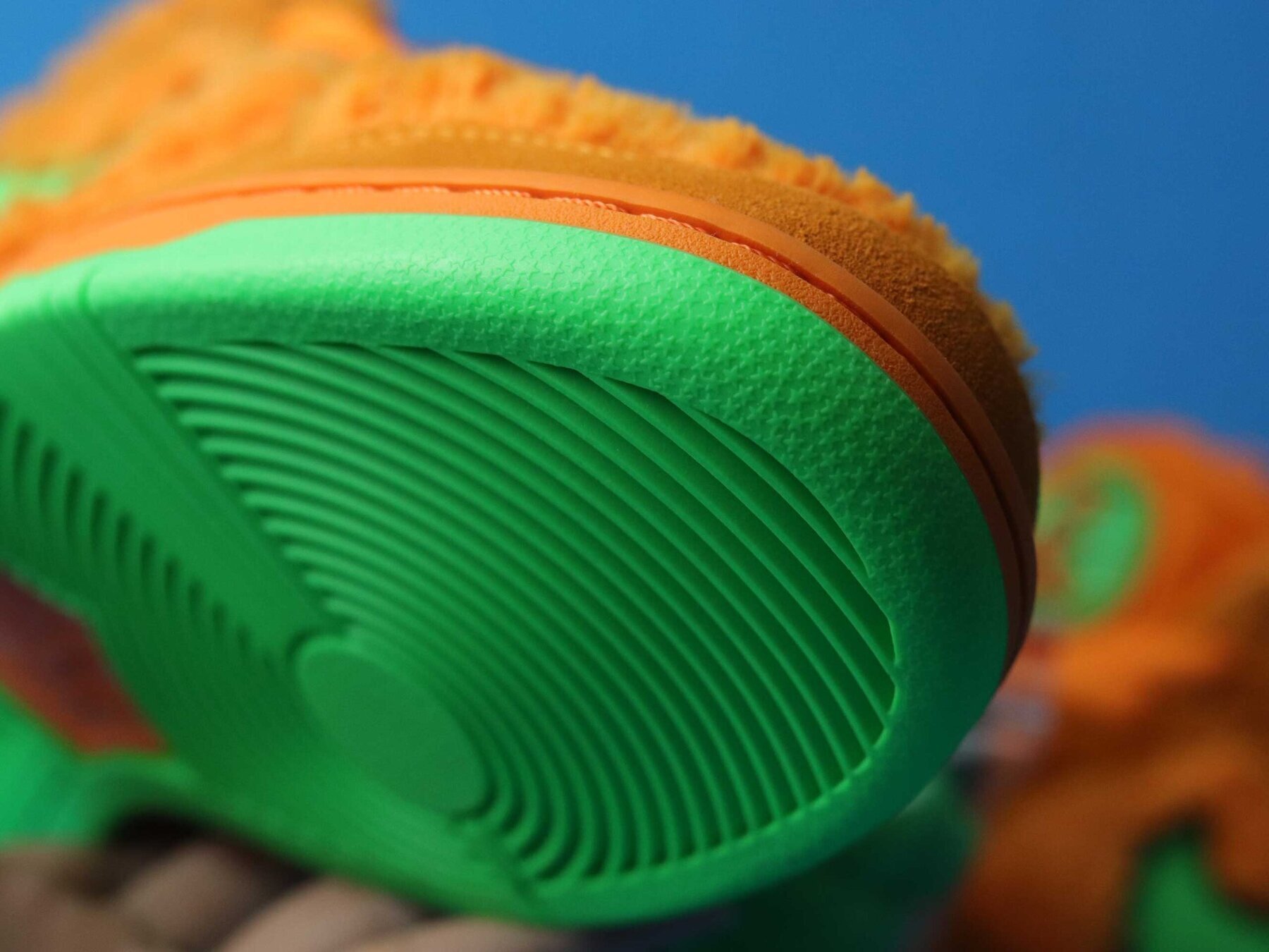 SB Dunk Low Grateful Dead Bears Orange - Image 11