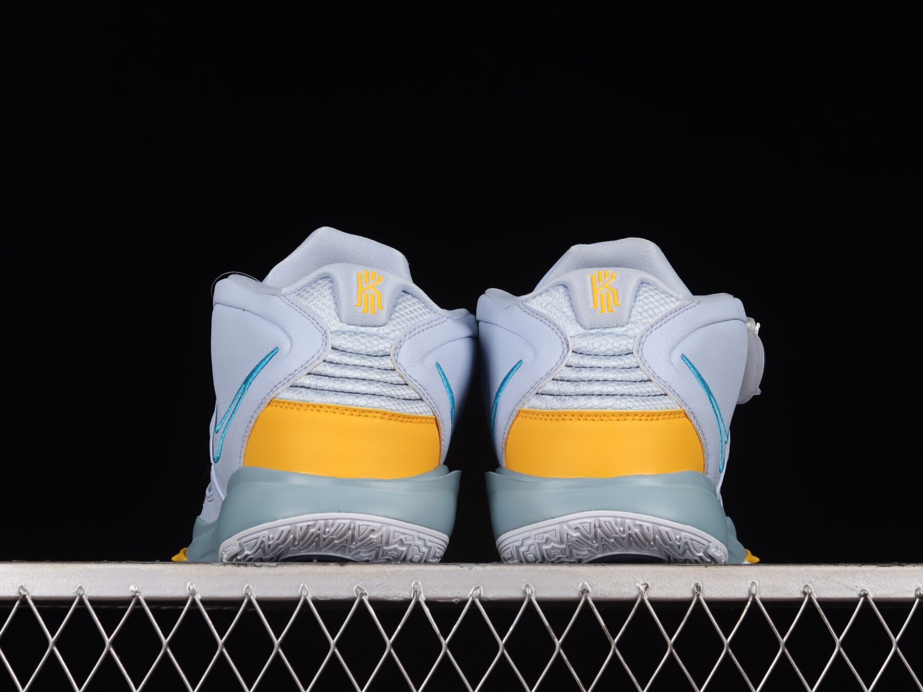 Kyrie Infinity Future Past - Image 10