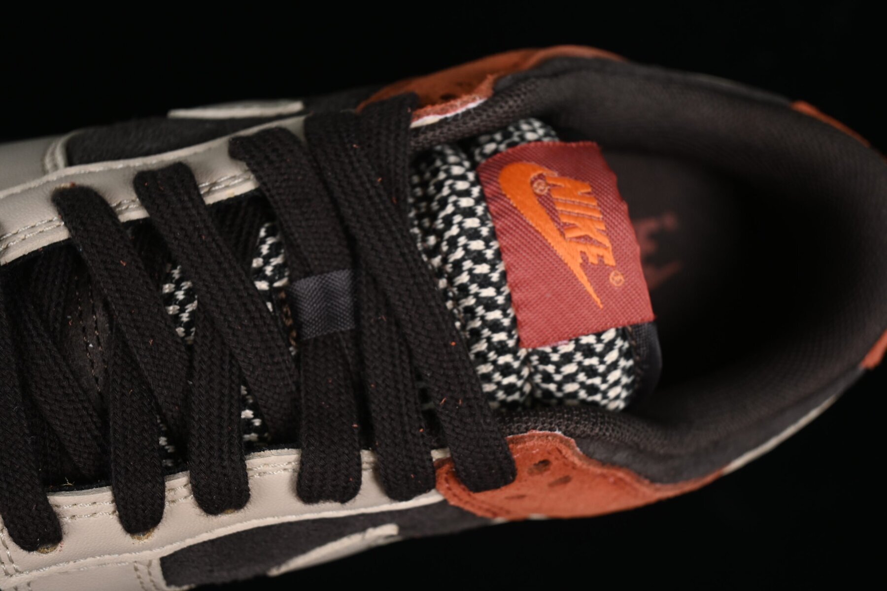 Dunk Low Red Panda - Image 11