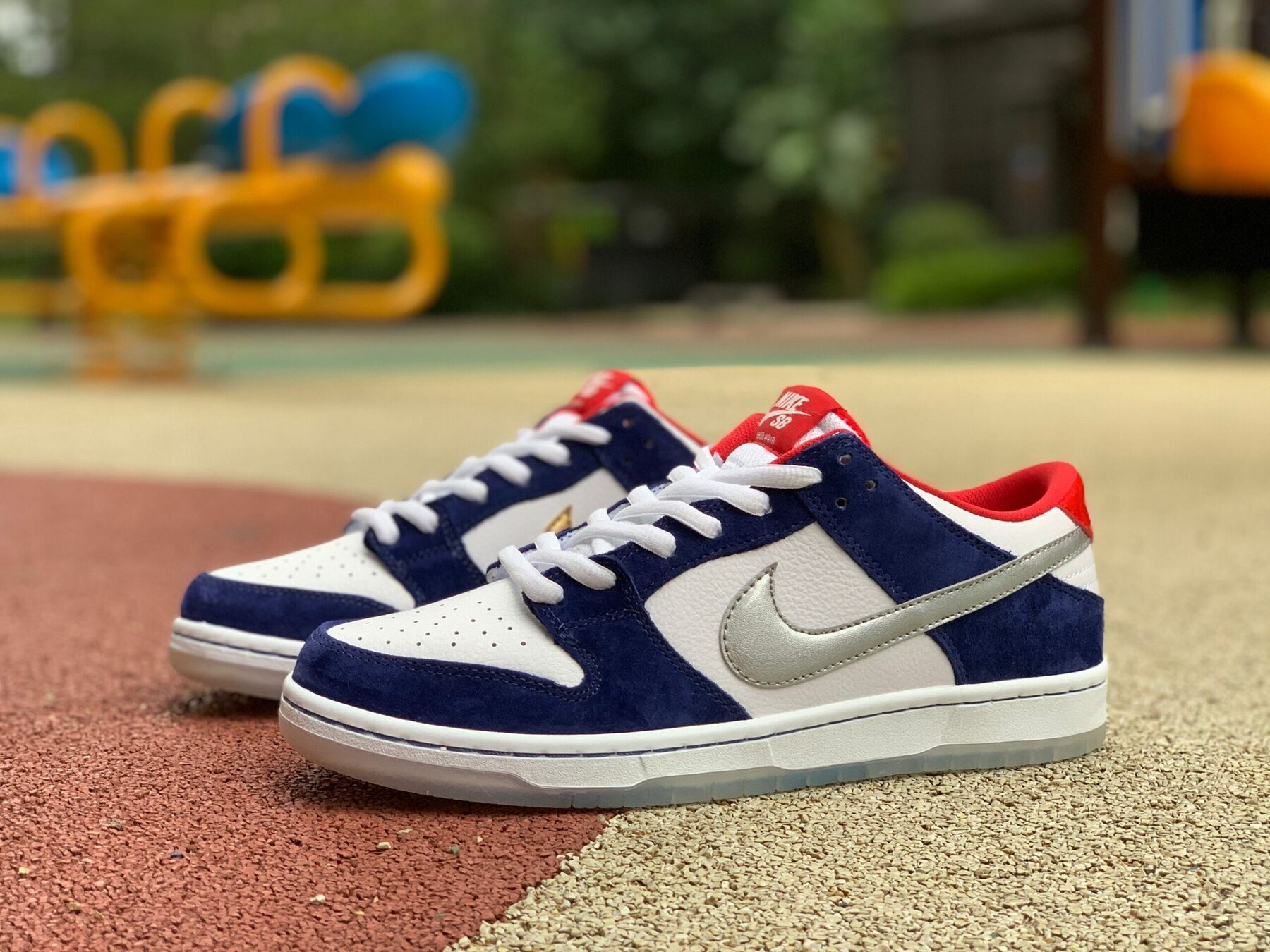 Dunk SB Low Ishod Wair BMW - Image 3