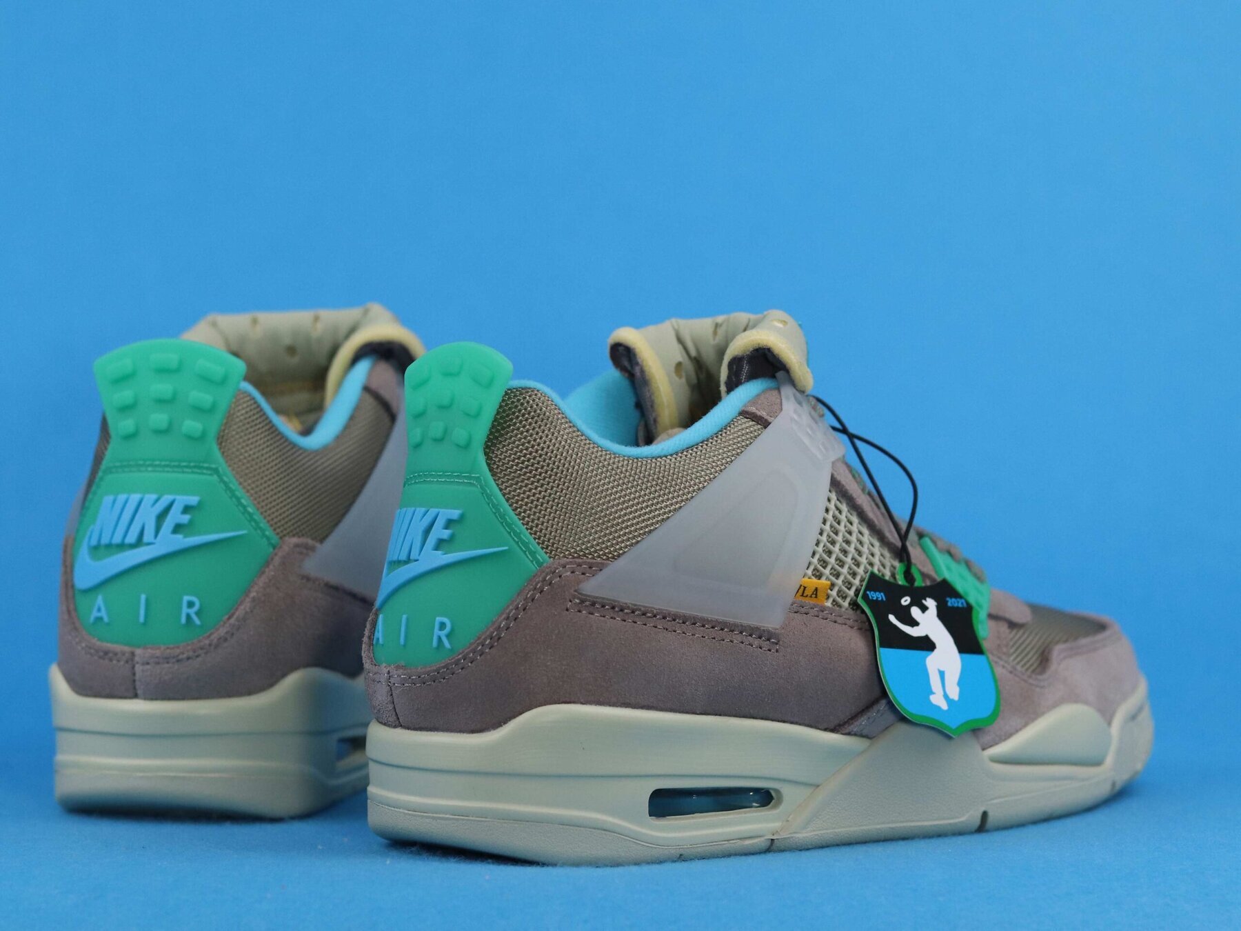 AJ4 Retro SP 30th Anniversary Union Taupe Haze - Image 16