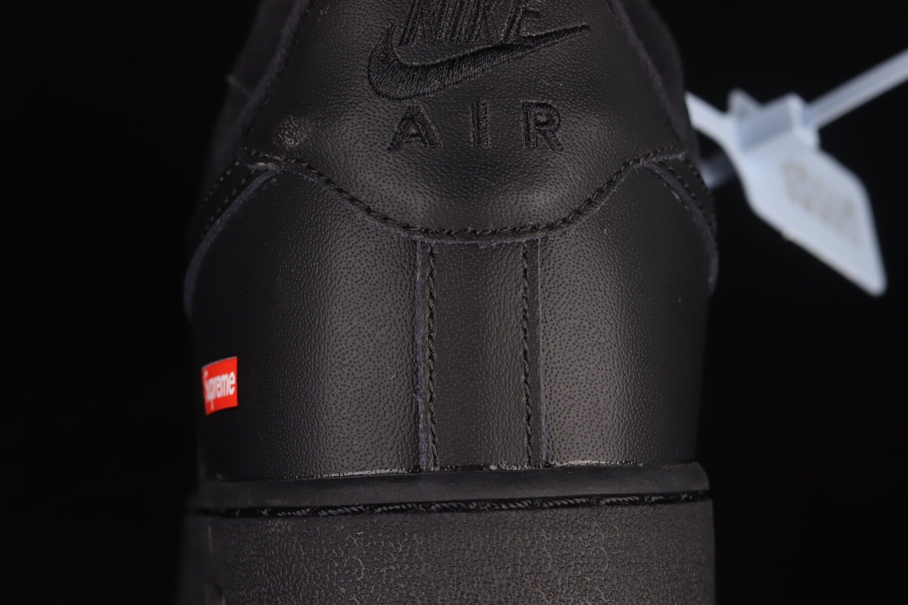 Air Force 1 Low Supreme Black - Image 5