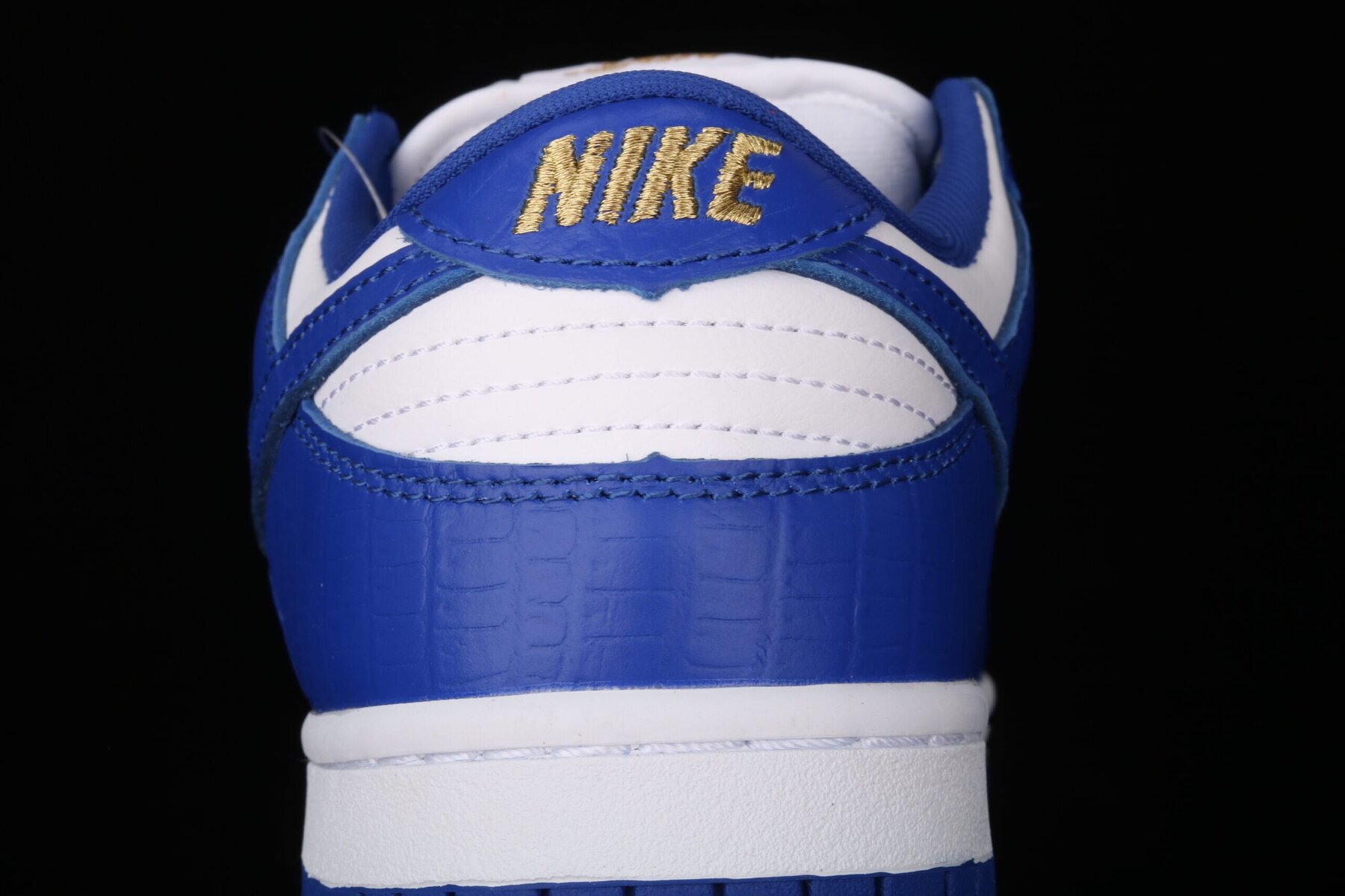 SB Dunk Low, Supreme Stars Hyper Royal - Image 8