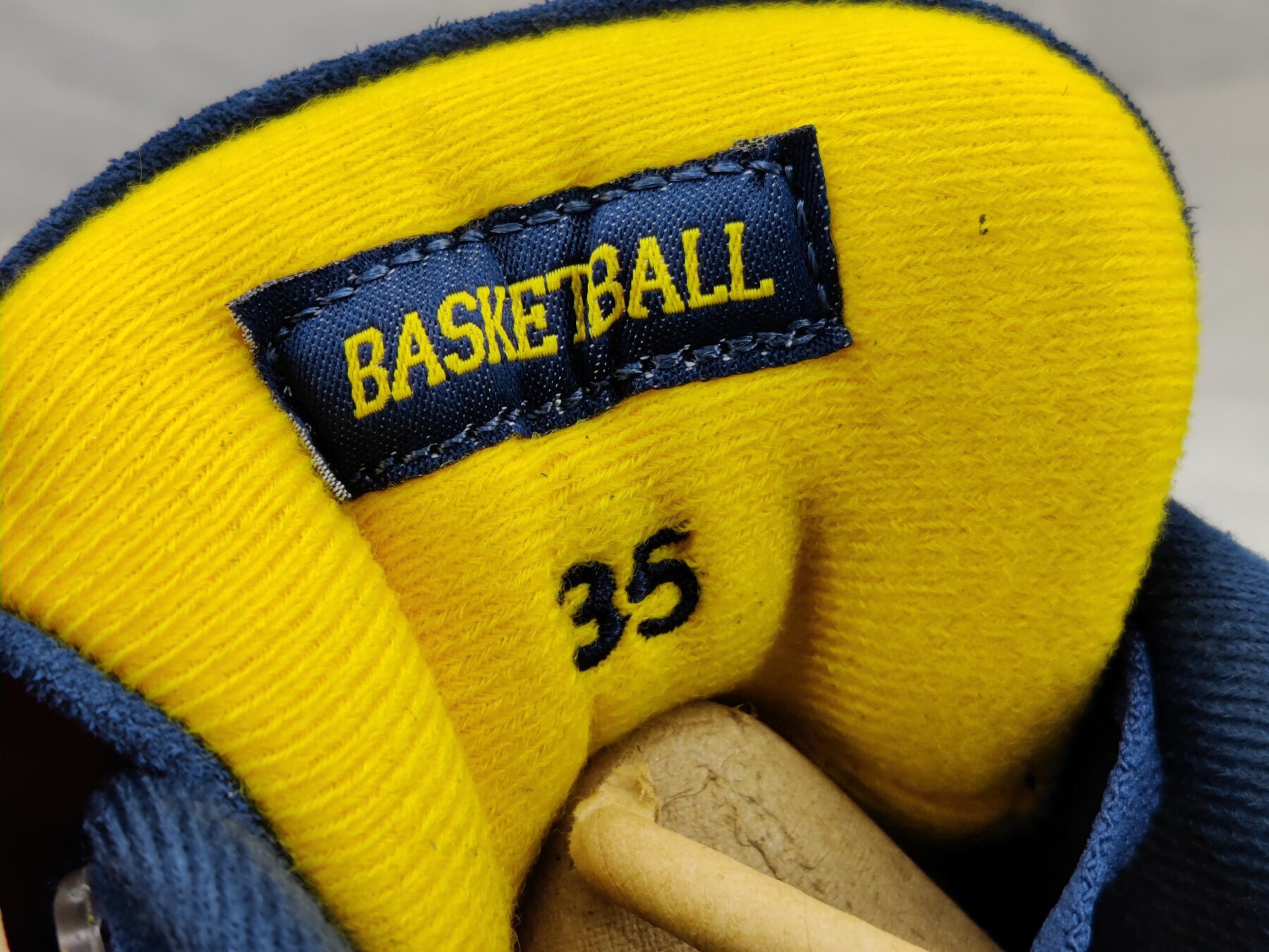 AJ4 Retro Michigan (PE) - Image 10