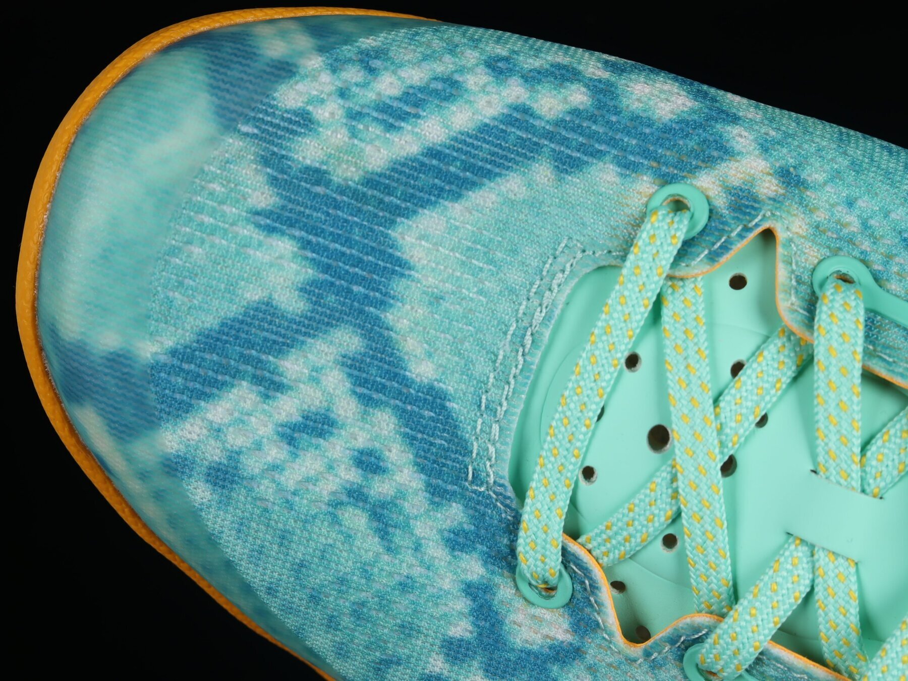 Kobe 8 System Green Glow Laser Orange - Image 7