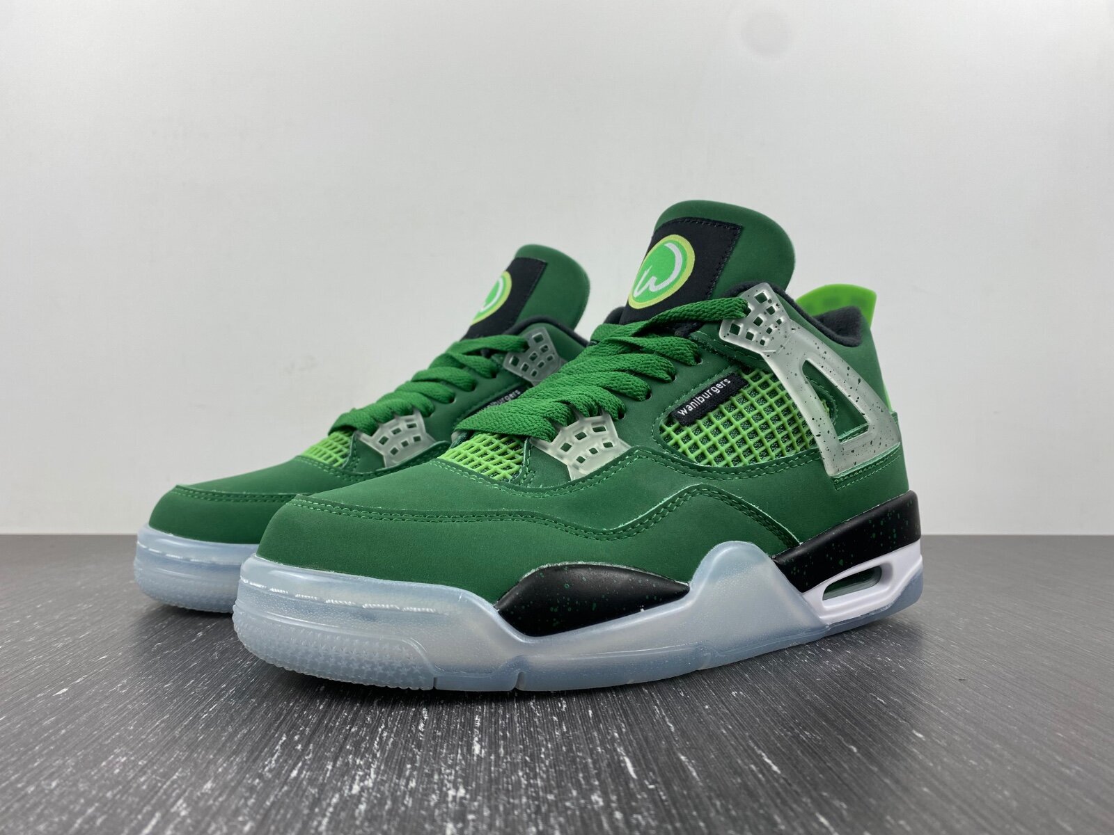 AJ4 Retro Wahlburgers - Image 7