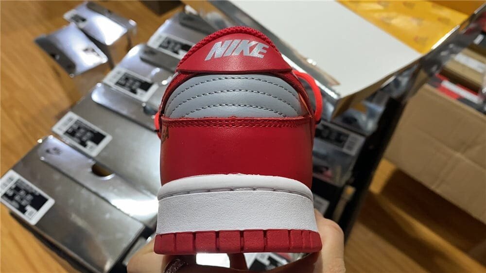 Dunk Low Off-White University Red - Image 4