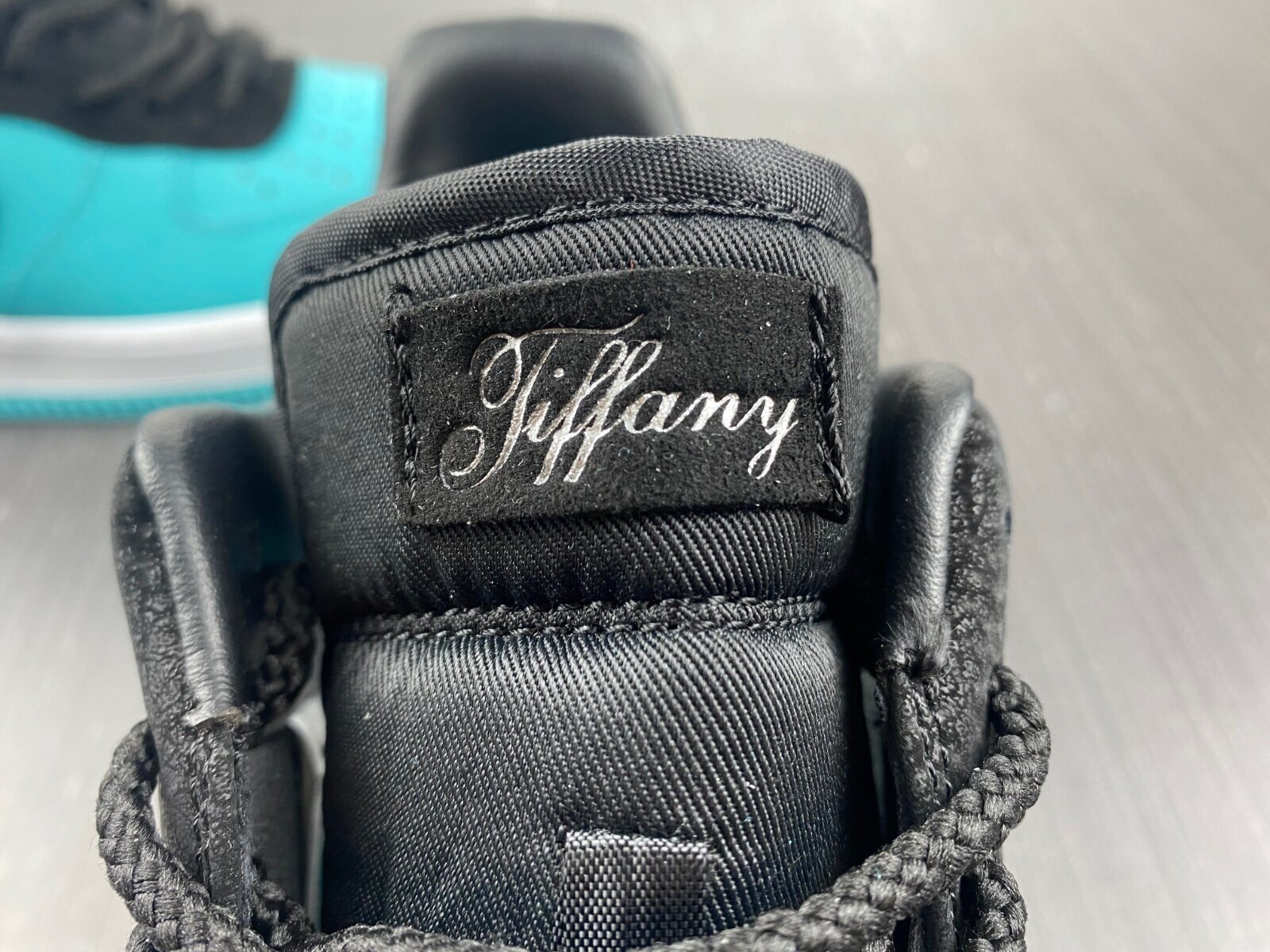 Tiffany & Co. x Air Force 1 Friends and Family - Image 6