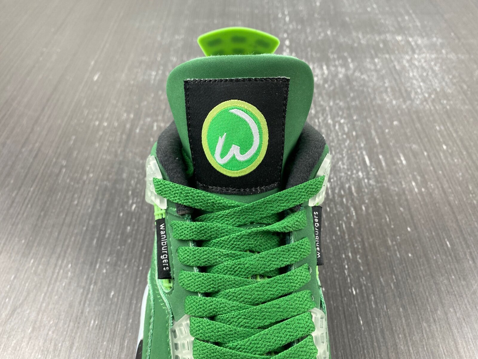 AJ4 Retro Wahlburgers - Image 8