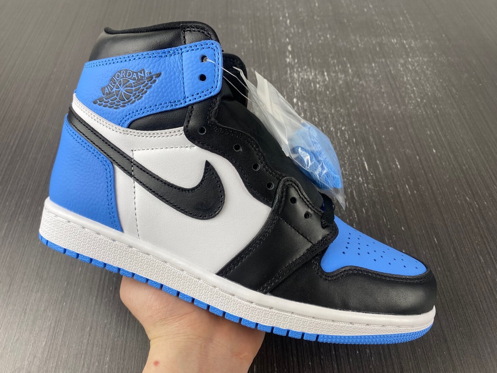 AJ1 Retro High OG 'UNC Toe' - Image 7