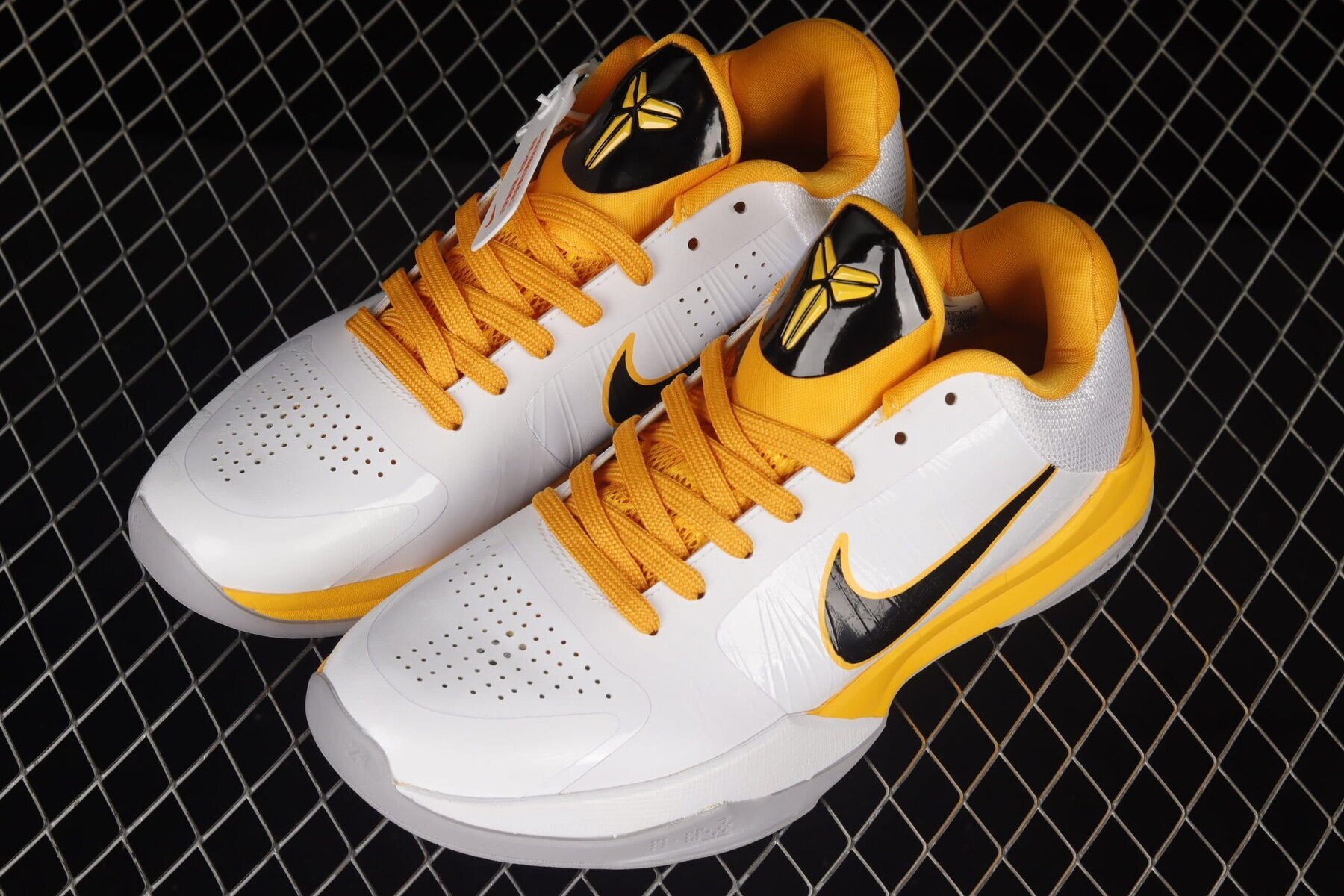 Zoom Kobe 5 White Del Sol - Image 12