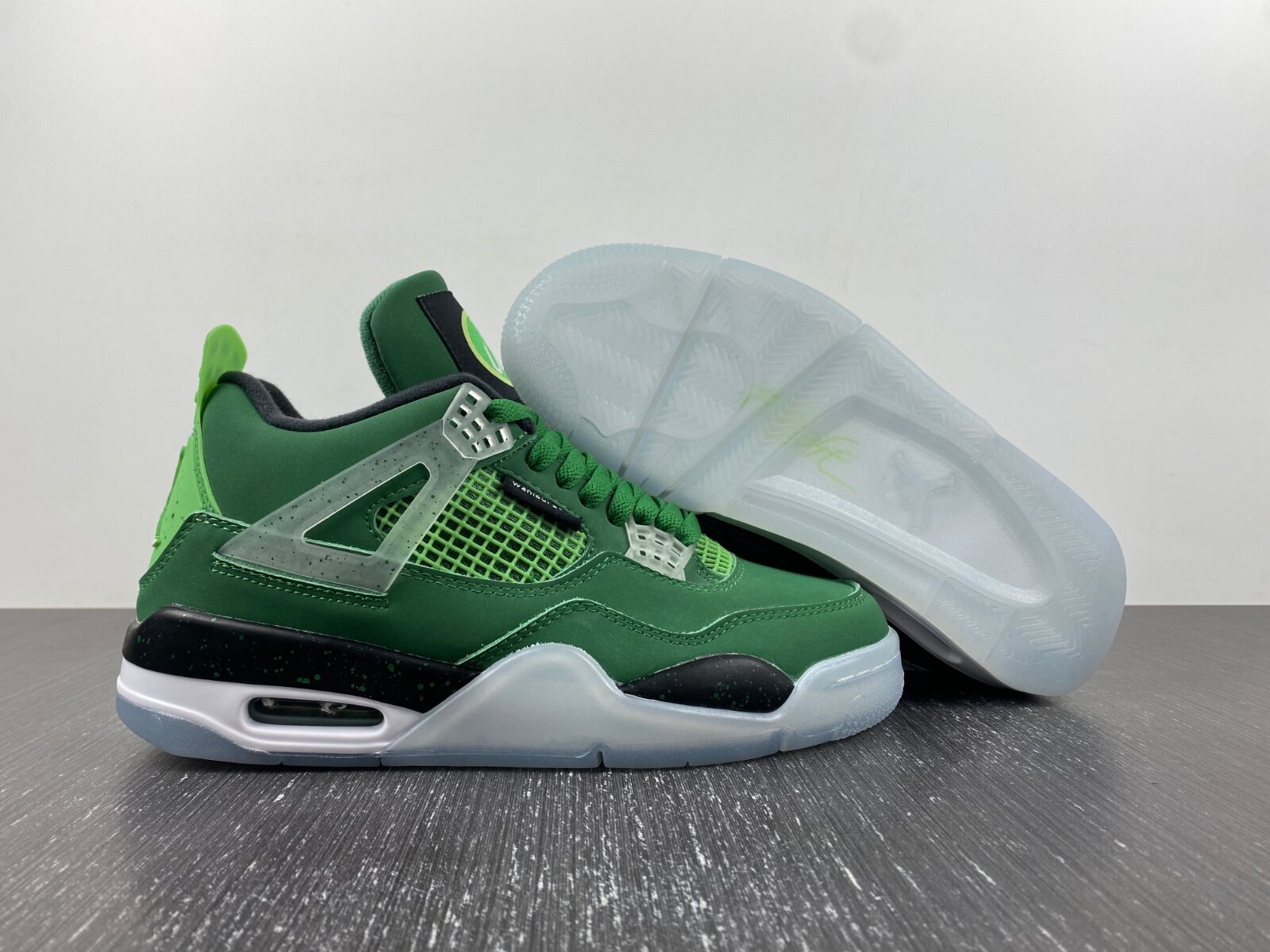 AJ4 Retro Wahlburgers - Image 13