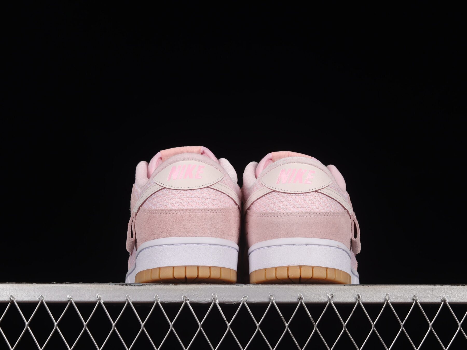Dunk Low Teddy Bear Light Soft Pink - Image 5