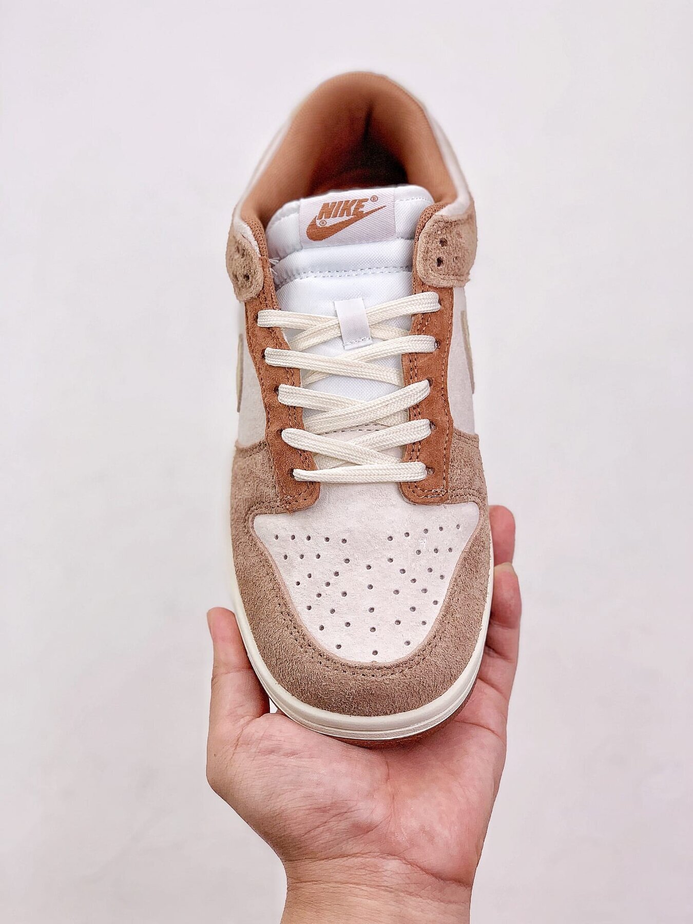Dunk Low Medium Curry - Image 4