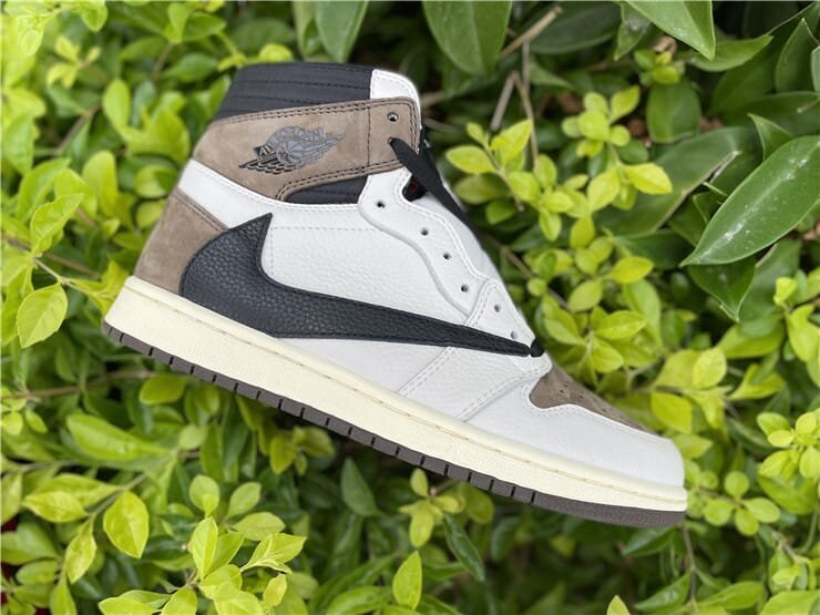 AJ1 Retro High TS Reverse Mocha - Image 7
