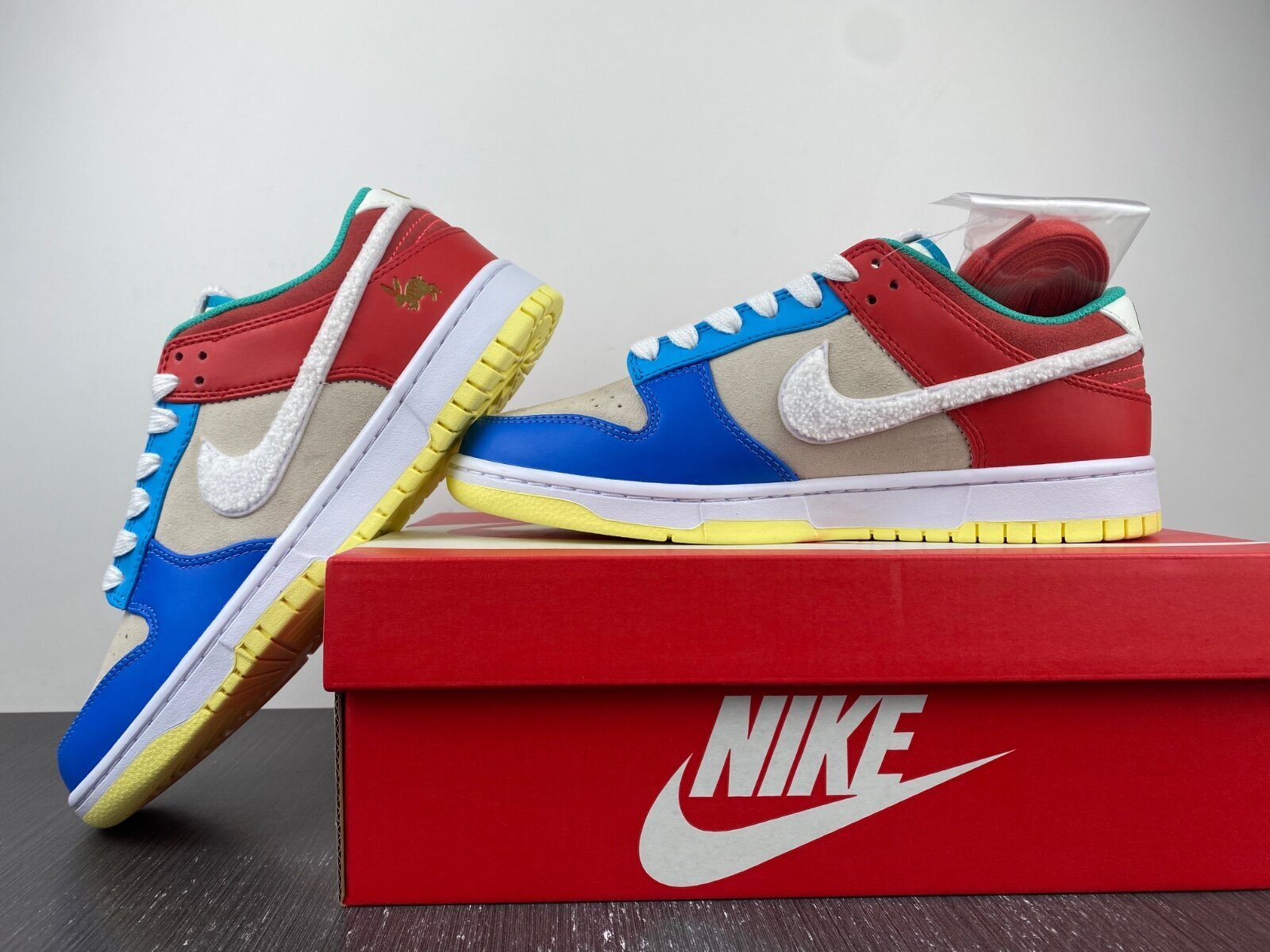 Dunk Low Retro PRM Year of the Rabbit Blue Orange Cream - Image 9