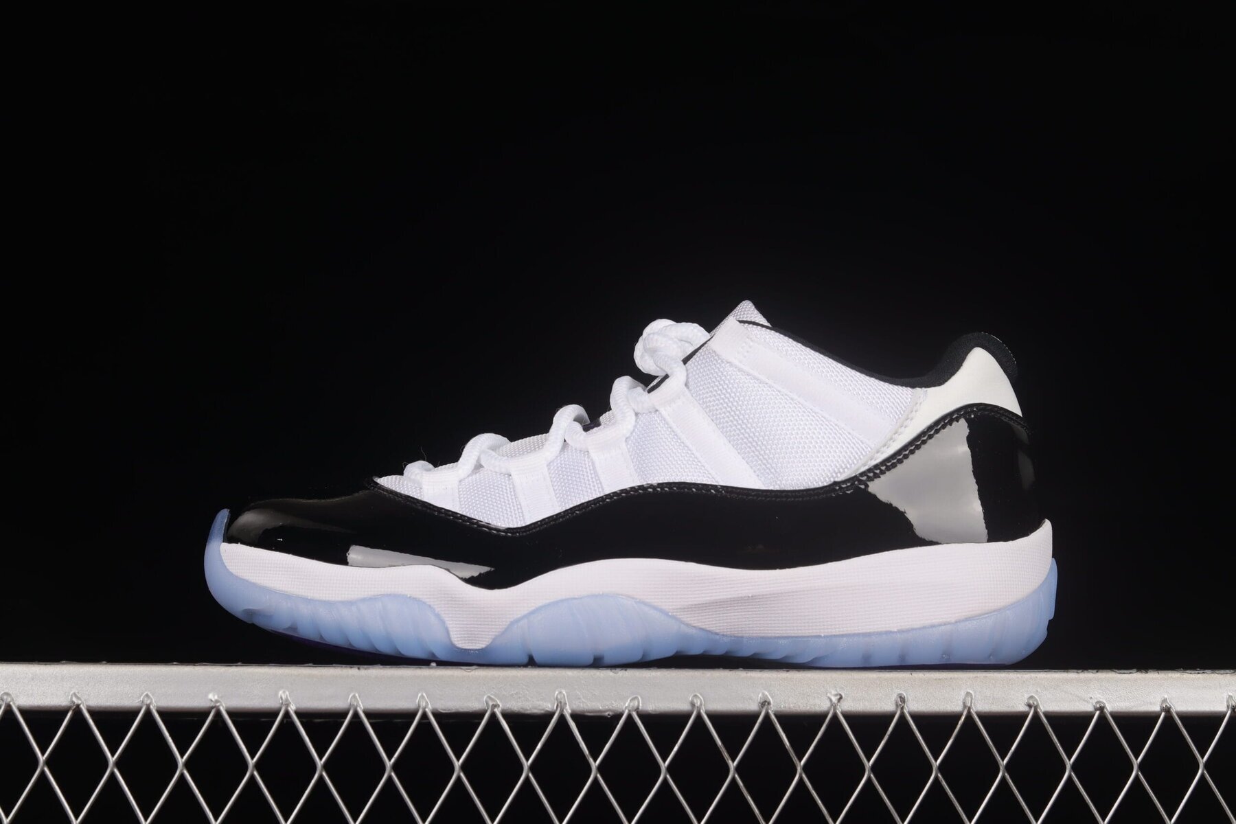 AJ11 Retro Low Concord - Image 6