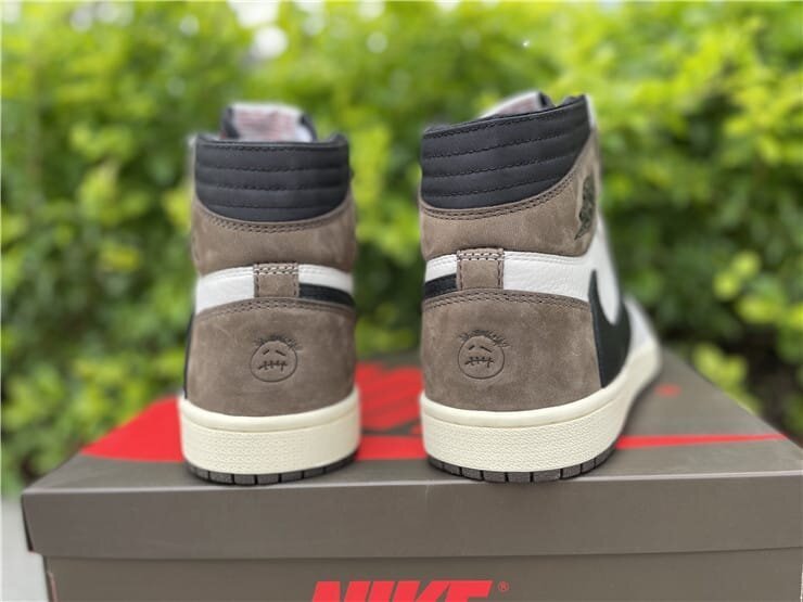 AJ1 Retro High TS Reverse Mocha - Image 5
