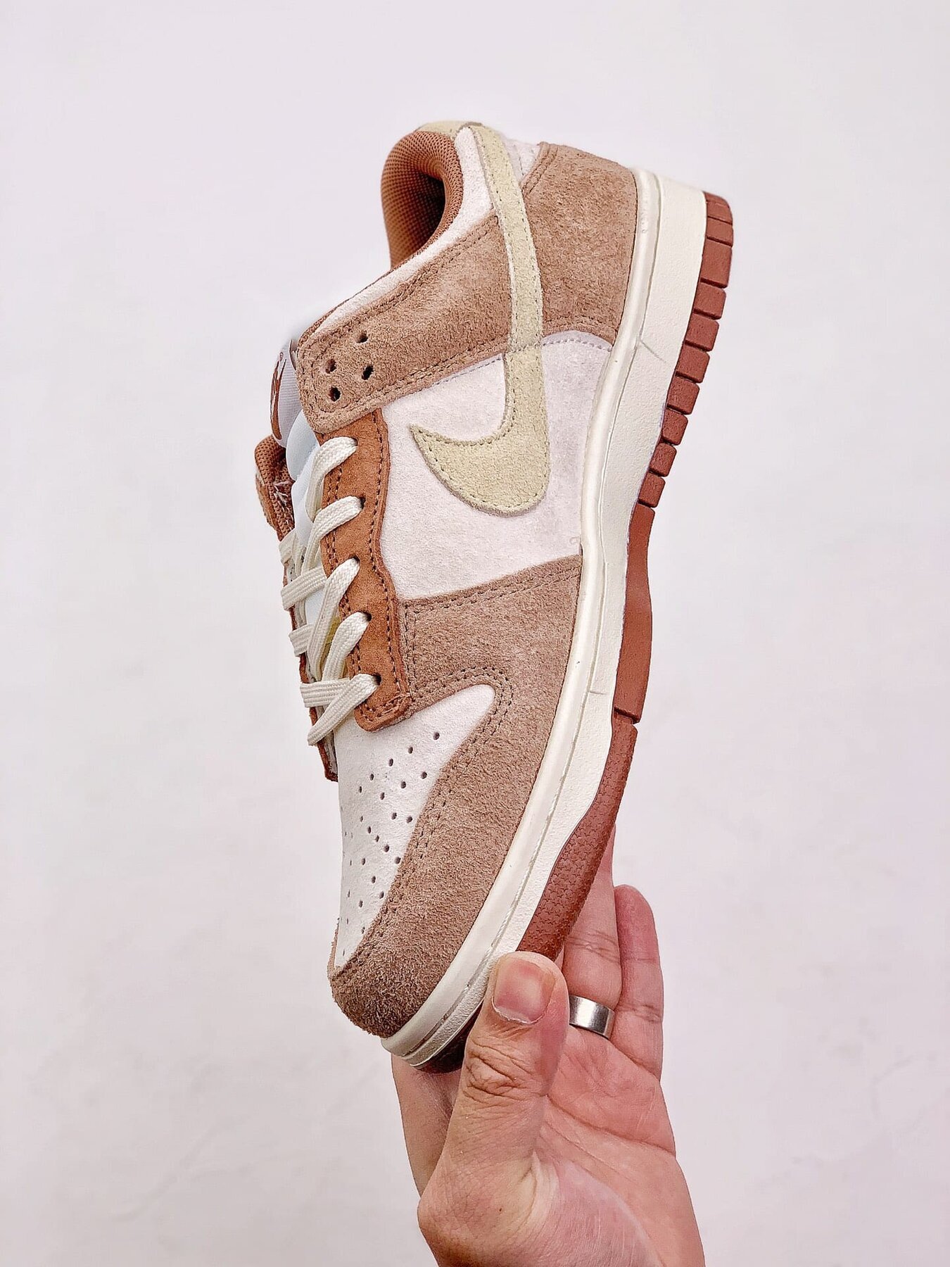 Dunk Low Medium Curry - Image 6
