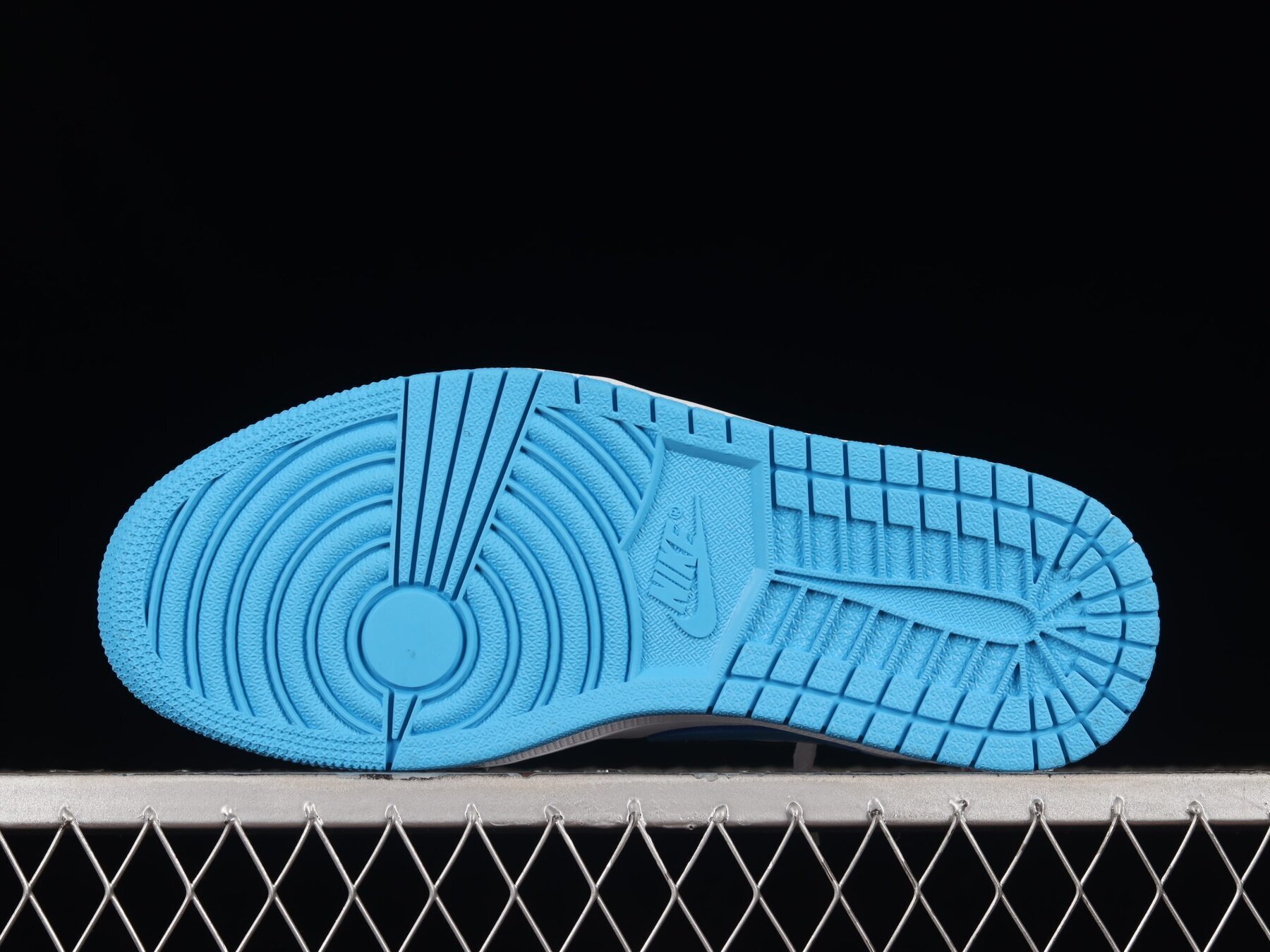 AJ1 Low SB UNC - Image 7