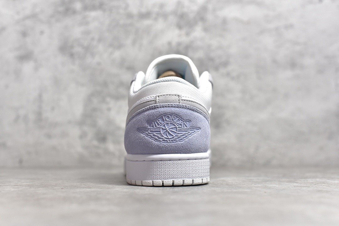 AJ1 Low “Paris” - Image 4
