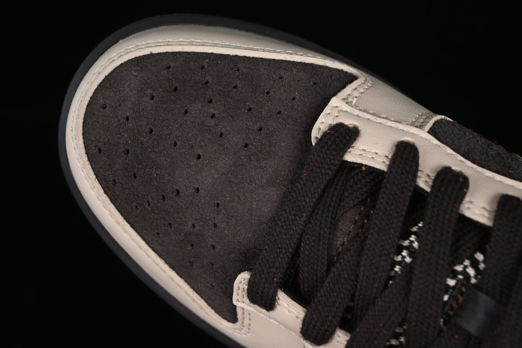 Dunk Low Red Panda - Image 9
