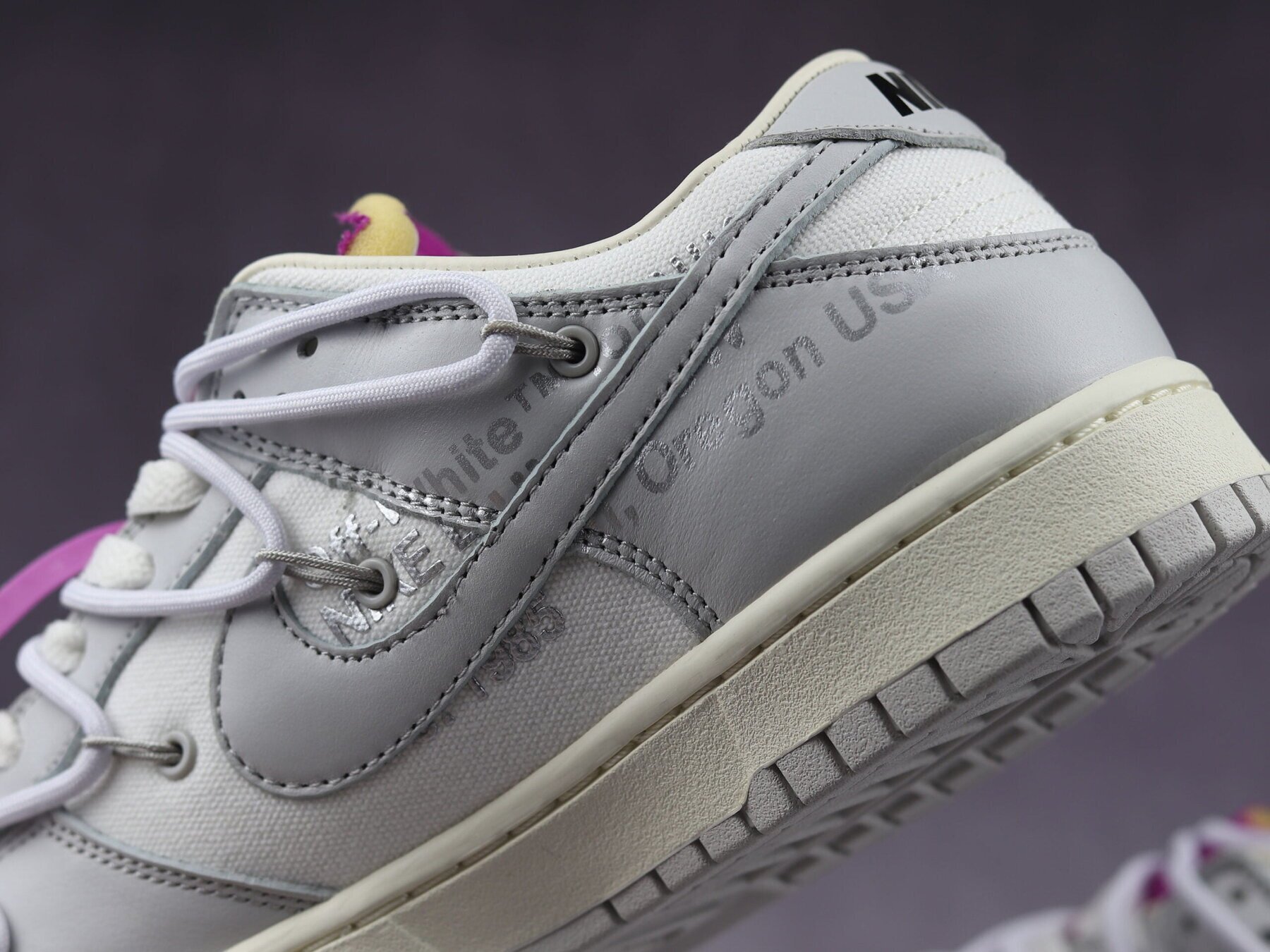 Off White Dunk Low Lot 3 - Image 8