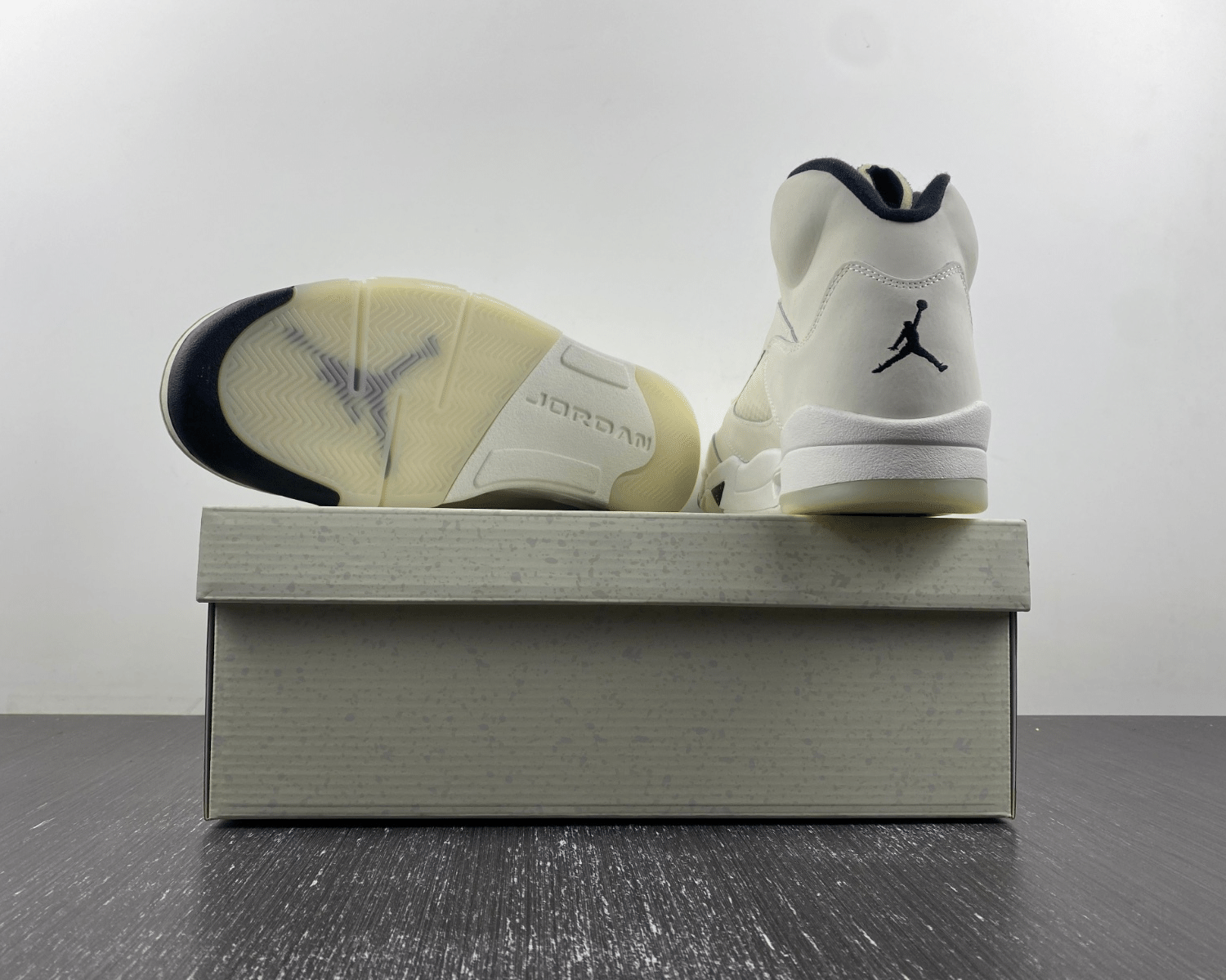 AJ5 SE “Sail” - Image 6