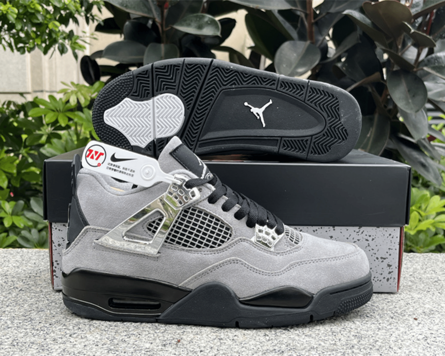 AJ4 Retro Hot Lava - Image 7