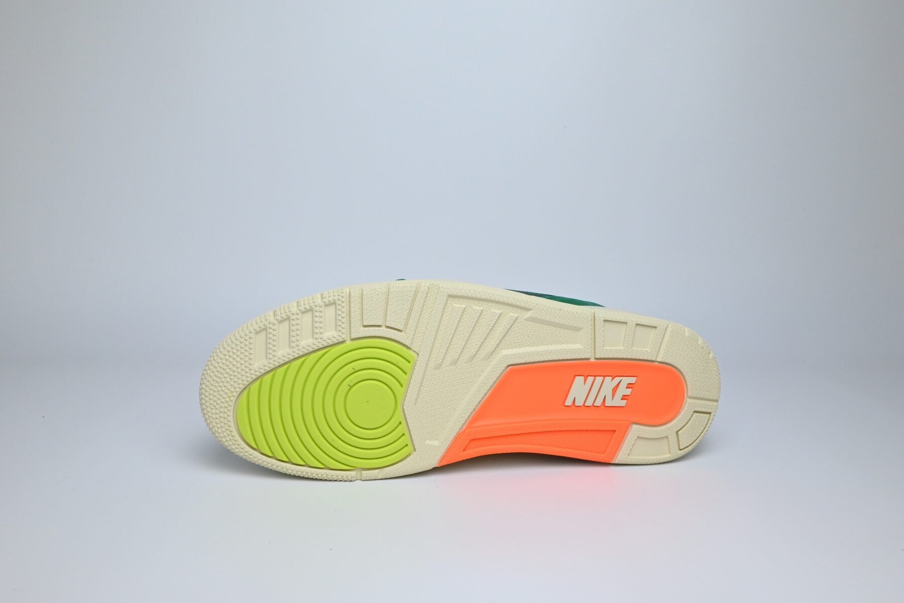 Women's AJ3 Retro SP Nina Chanel Abney Bicoastal - Image 5