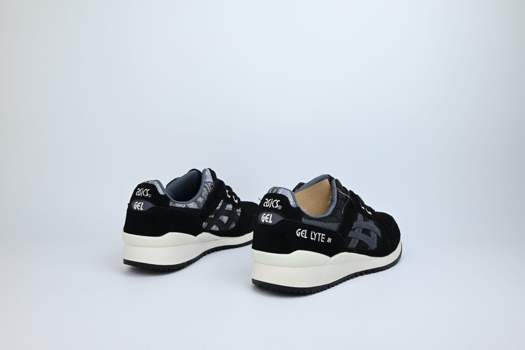 ASICS Gel-Lyte III Paisley Black Cream - Image 2