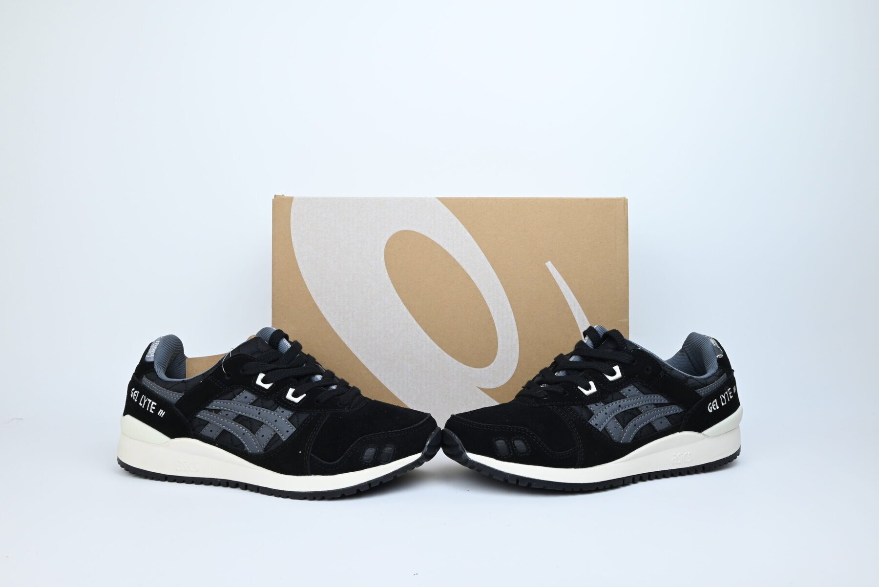 ASICS Gel-Lyte III Paisley Black Cream - Image 7