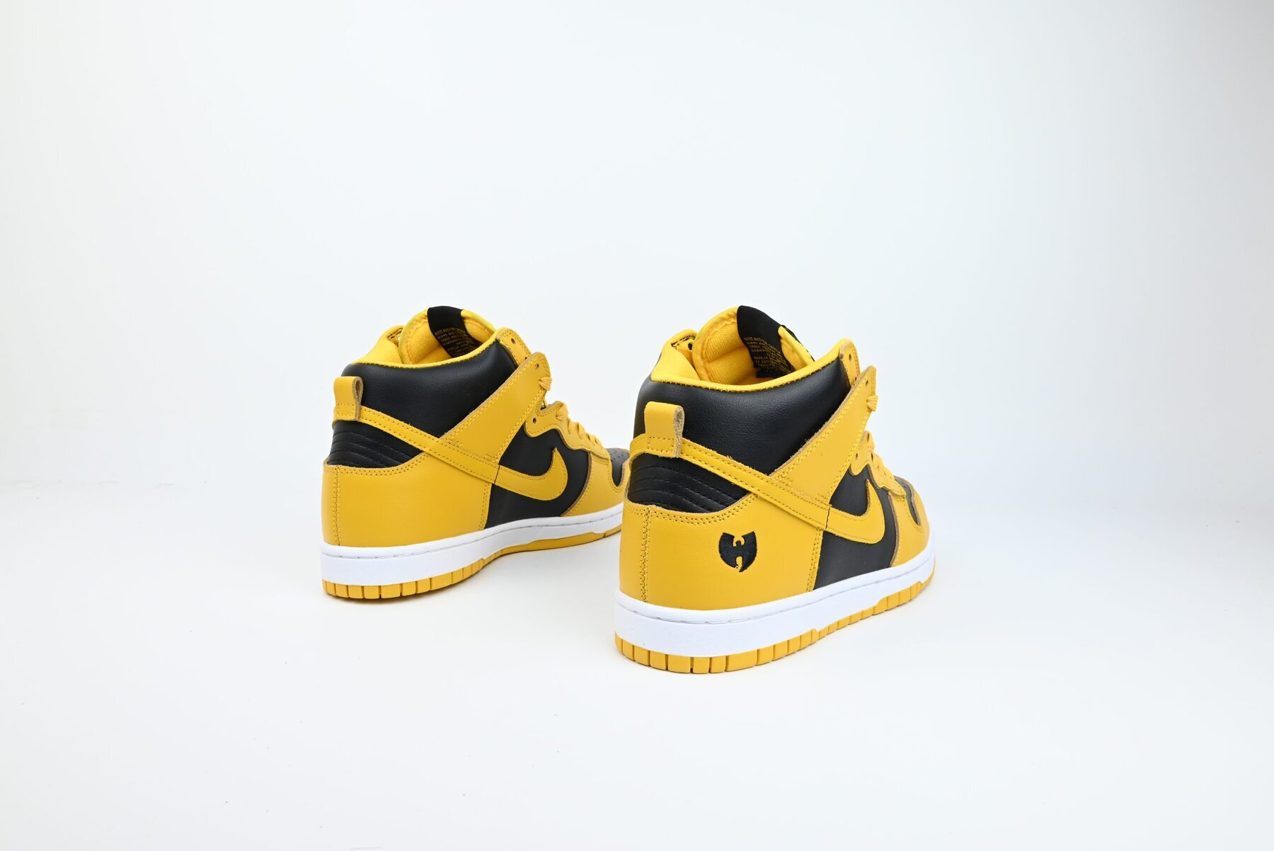 Dunk High Wu-Tang (2024) - Image 2