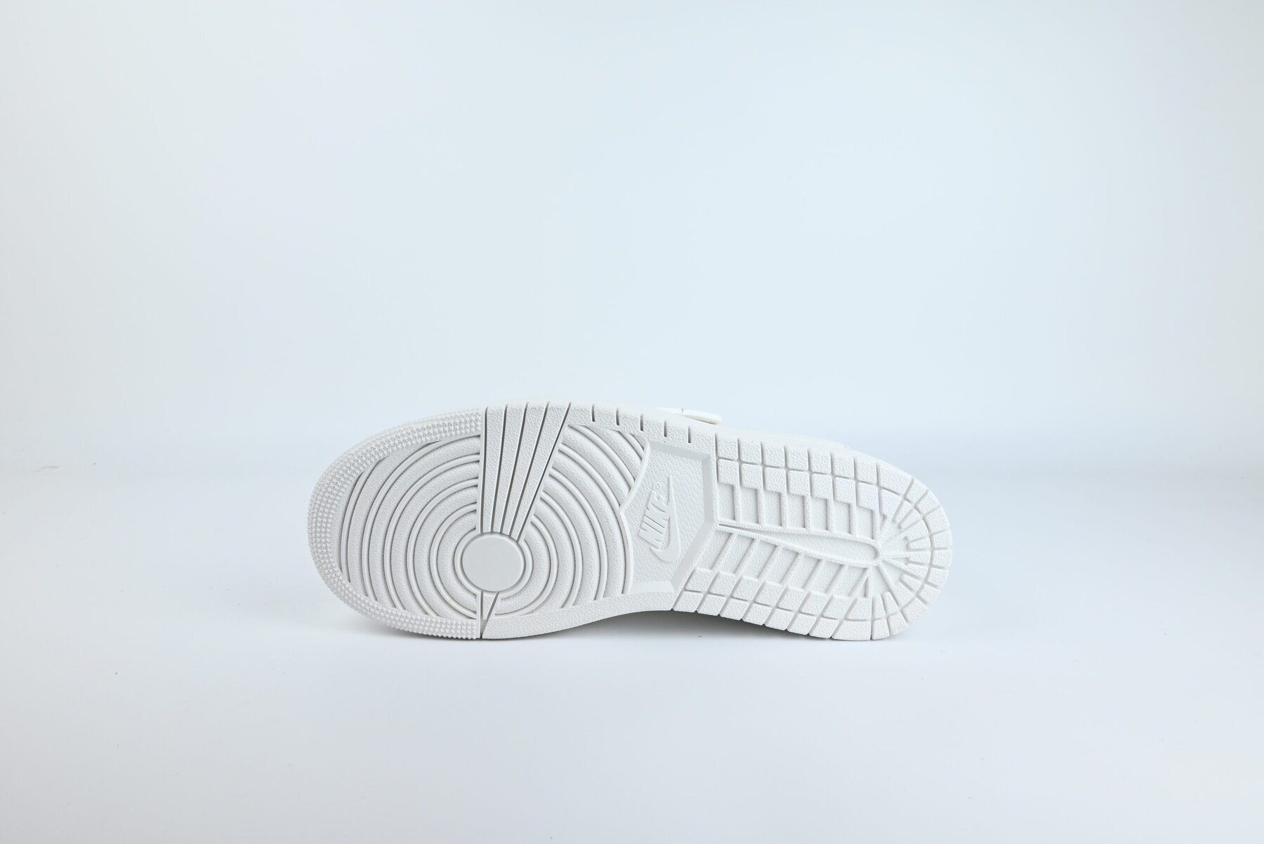 TS x AJ1 Michael Rubin White Party Customs - Image 5