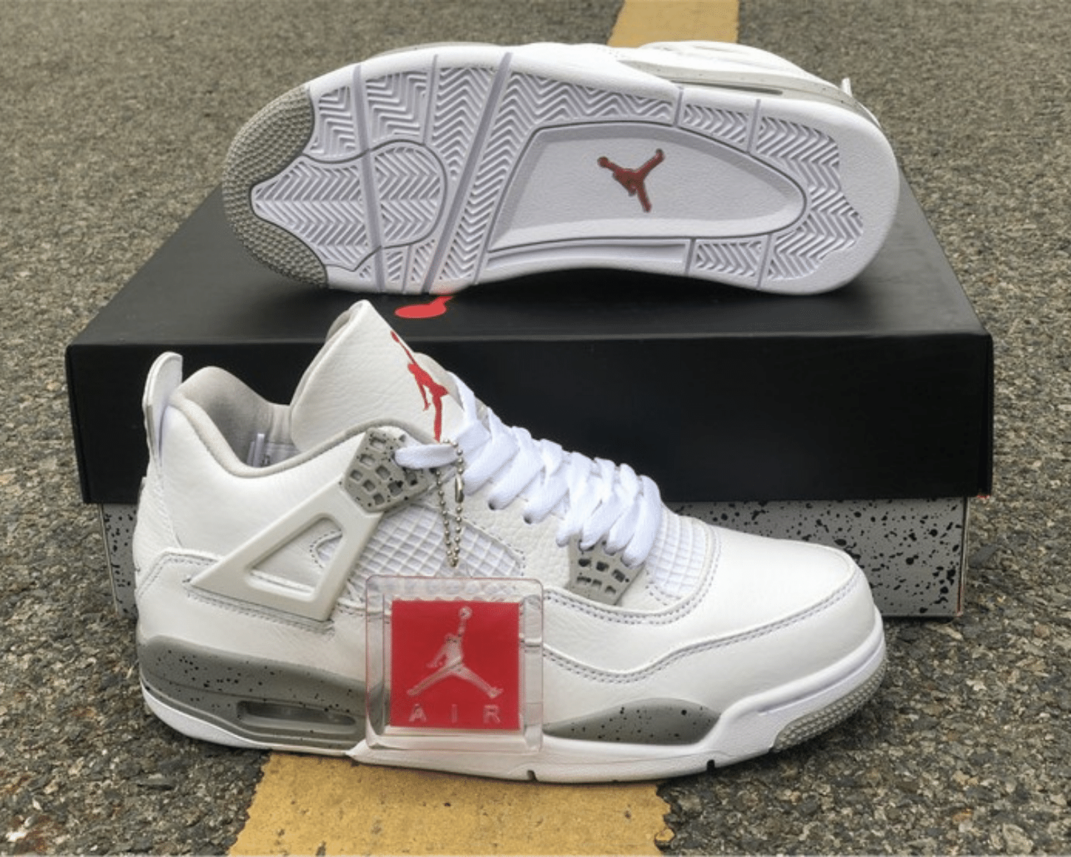 AJ4 Retro White Oreo - Image 7