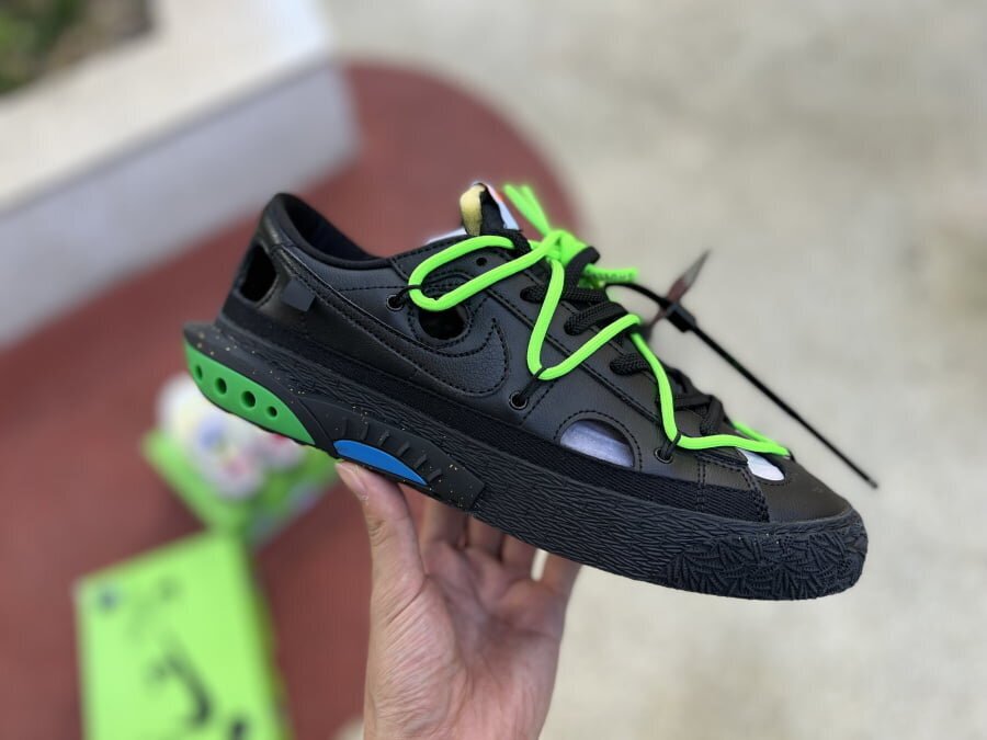Blazer Low 77 Off-White Electro Green - Image 13