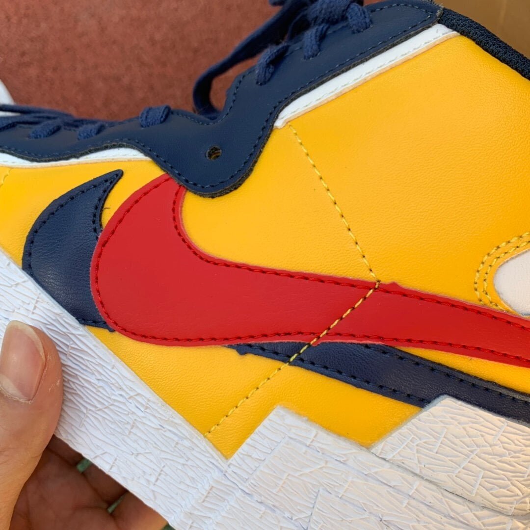 Blazer Mid Sacai White Yellow - Image 4