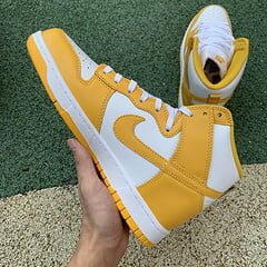 Dunk High Dark Sulfur - Image 10