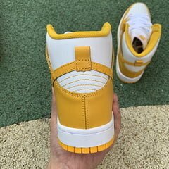 Dunk High Dark Sulfur - Image 11